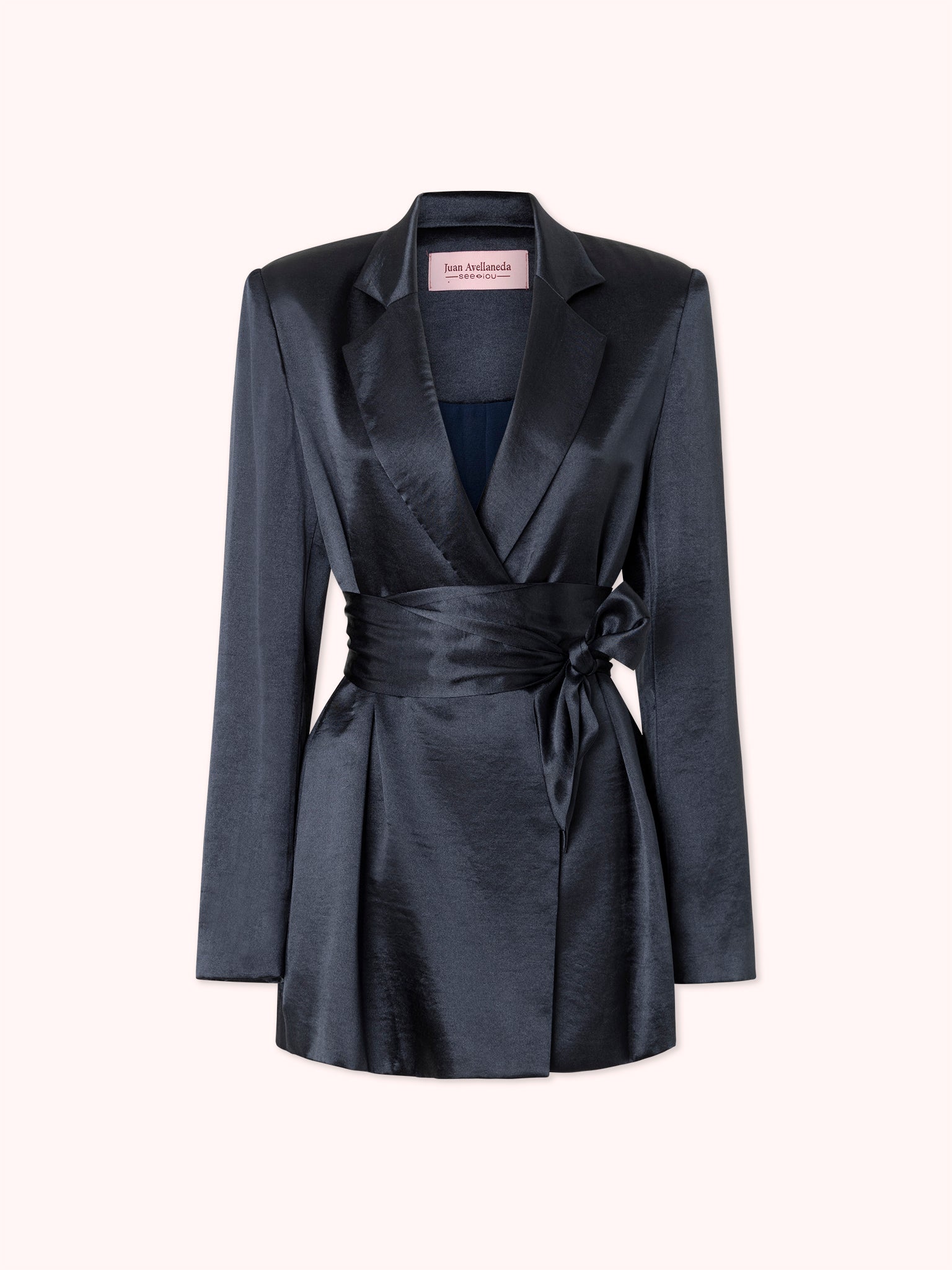 BLAZER SATINADO CON CINTURON DE LAZO