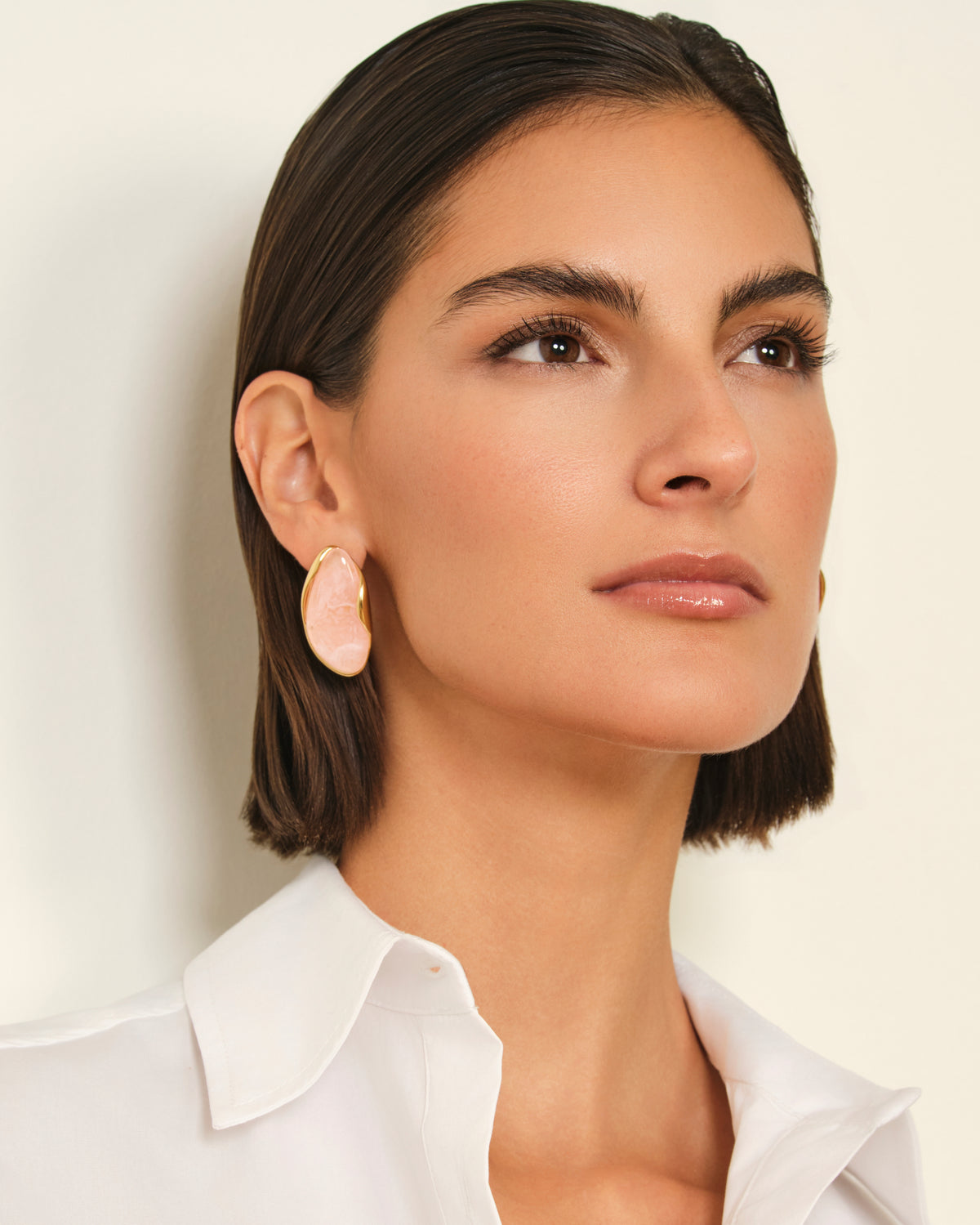 PENDIENTES DE PIEDRAS CON DORADO
