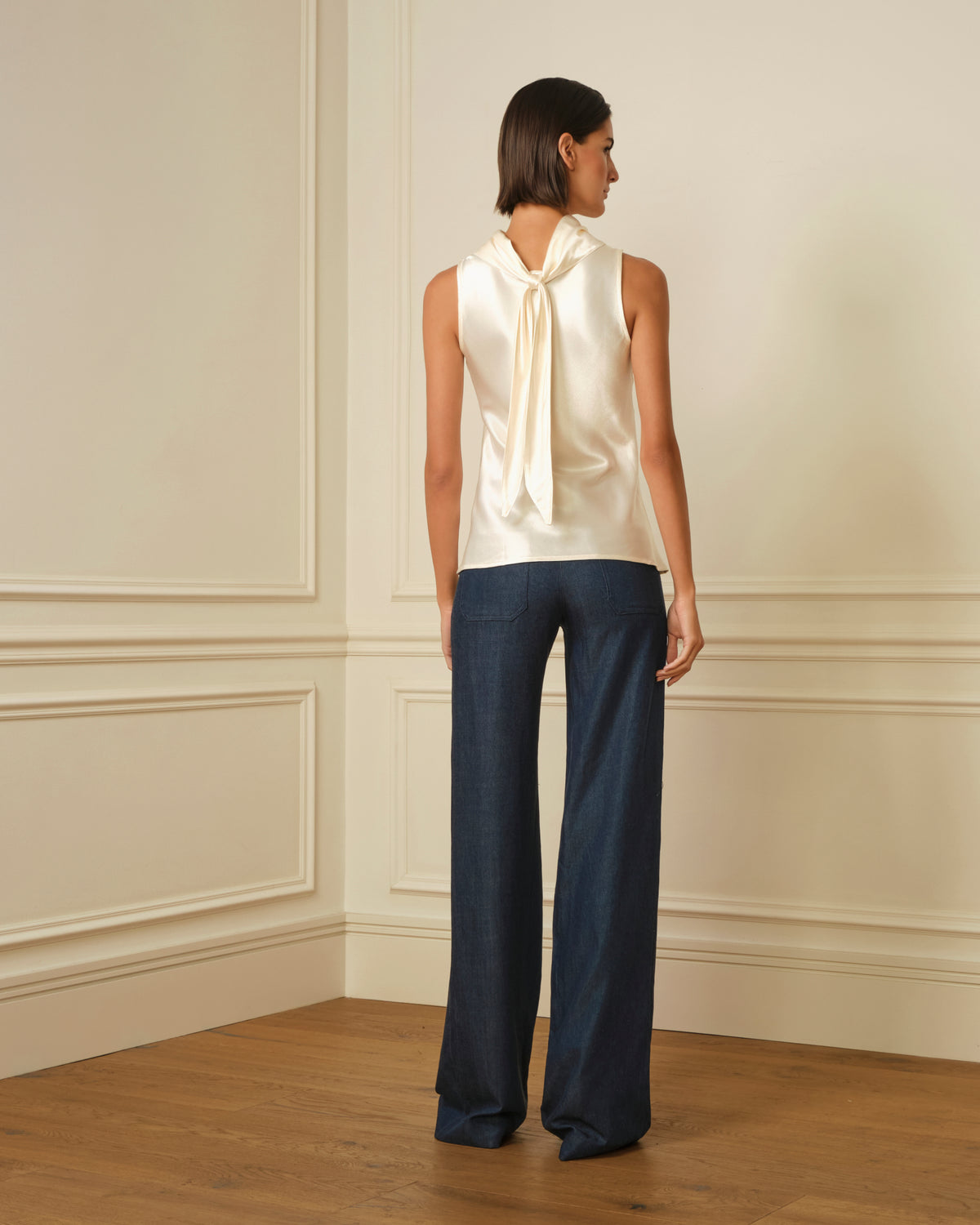TOP SATINADO CON PAÑUELO CRUDO