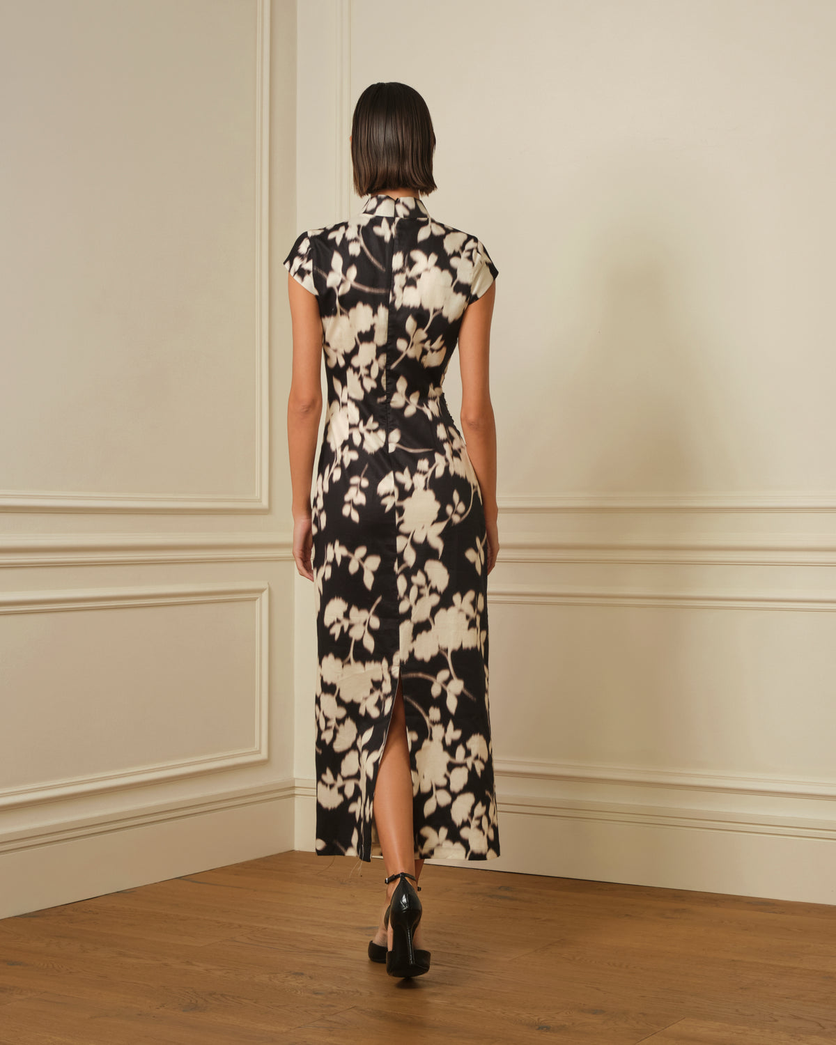 VESTIDO CUELLO MAO ESTAMPADO