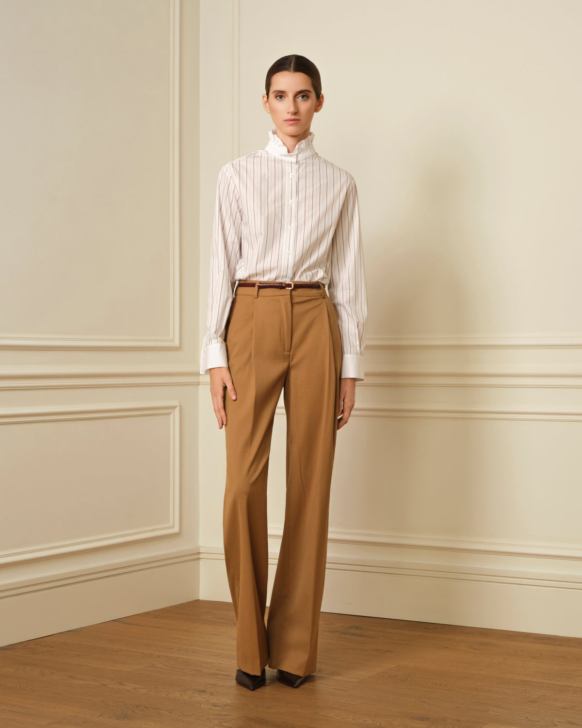 CAMISA DE RAYAS CON CUELLO VOLANTE