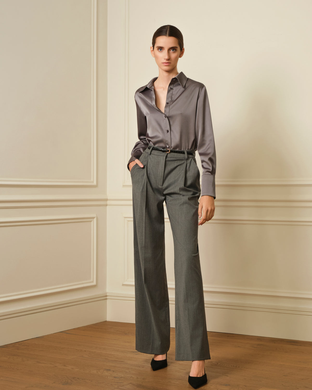 CAMISA SATINADA GRIS