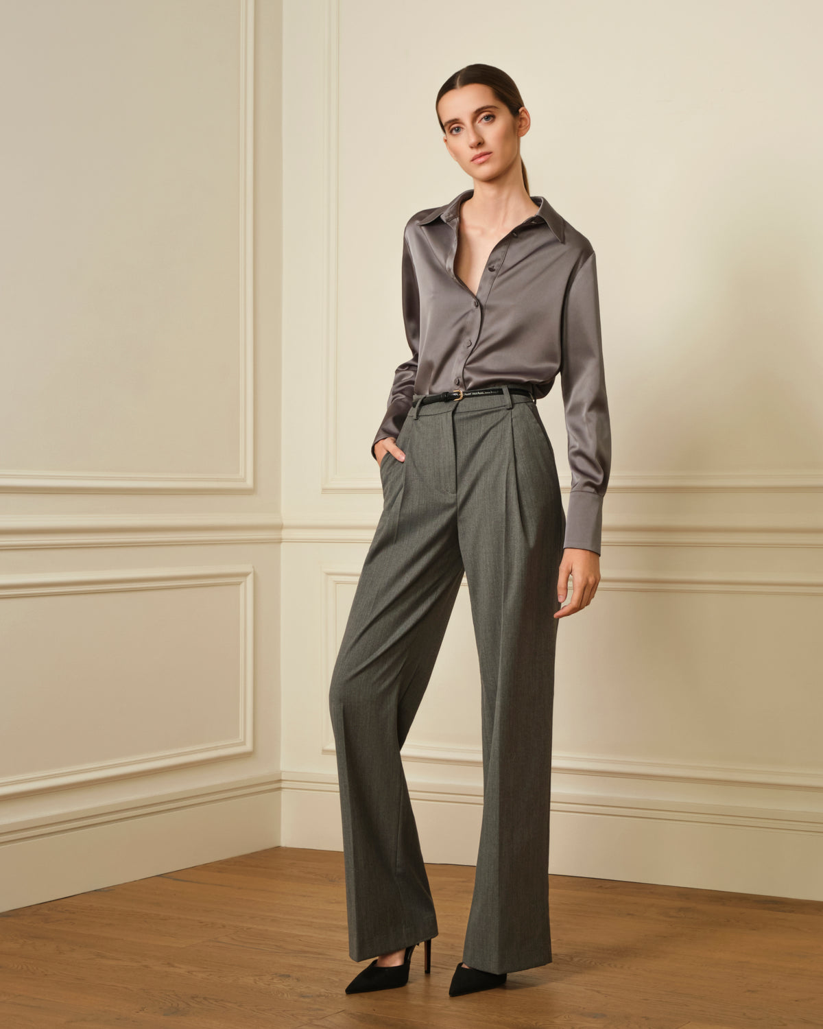 CAMISA SATINADA GRIS