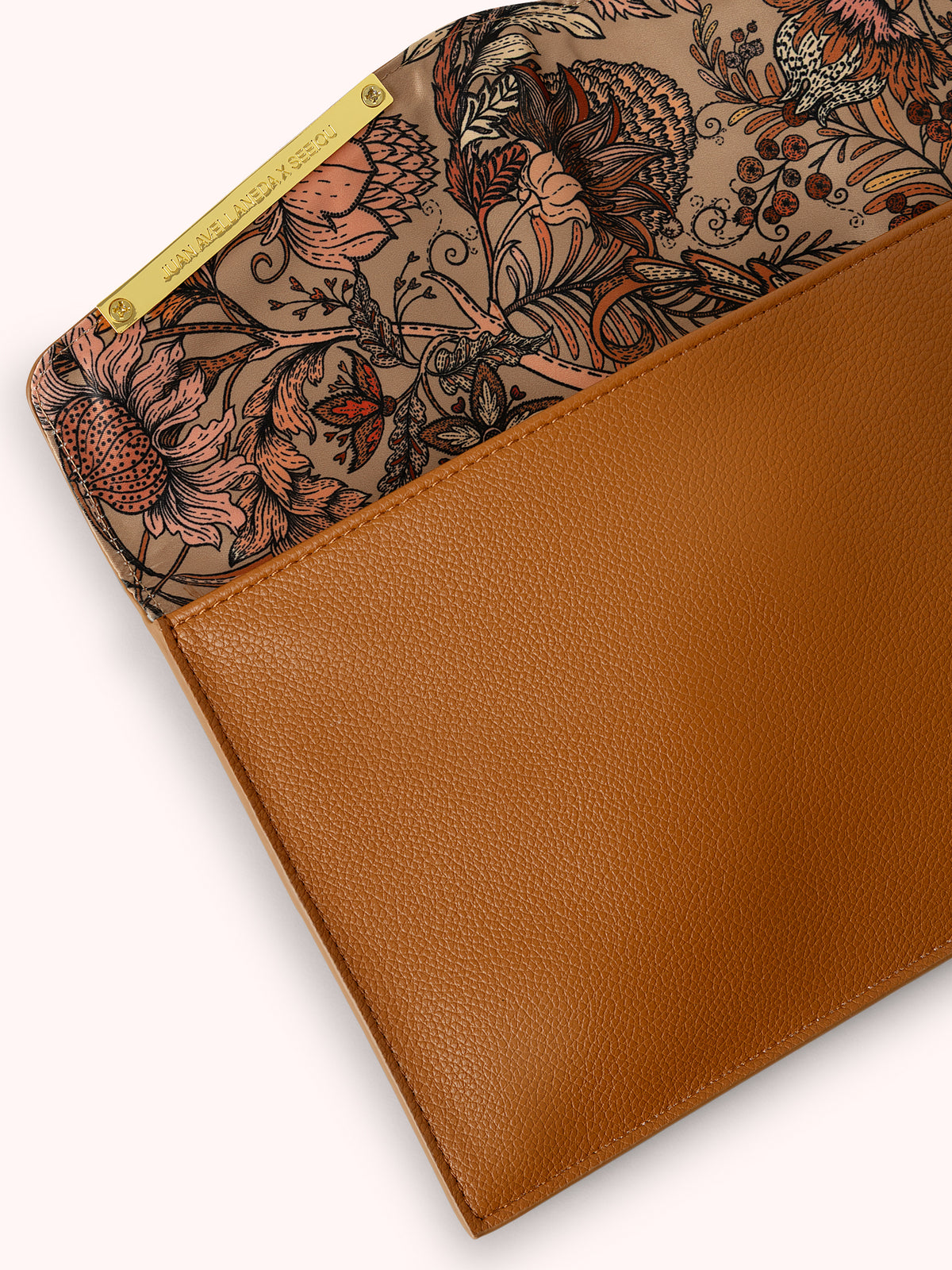 CLUTCH "SOBRE" MARRÓN