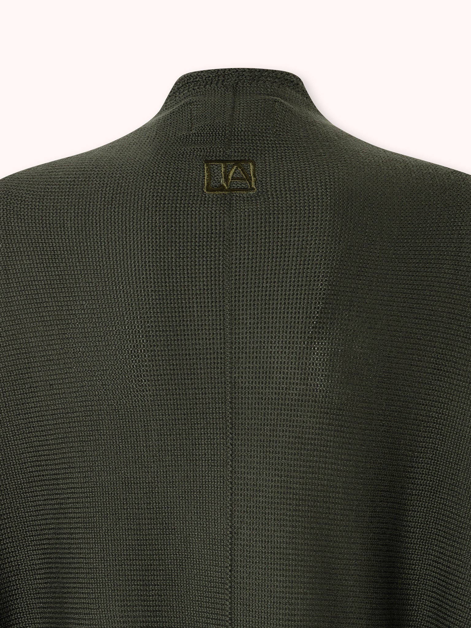 CAPA DE PUNTO FINO CON FLECOS VERDE