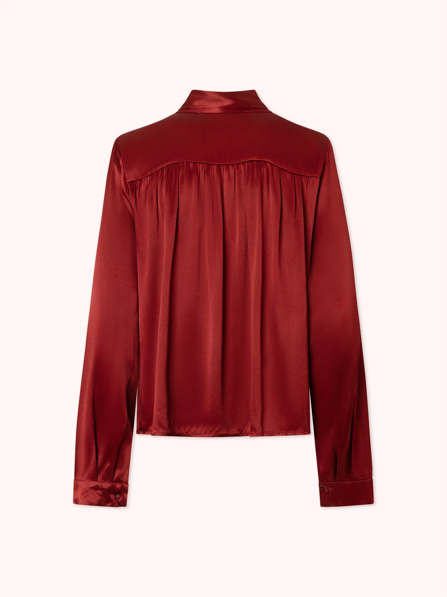 CAMISA SATINADA CON LAZADA EN CUELLO GRANATE