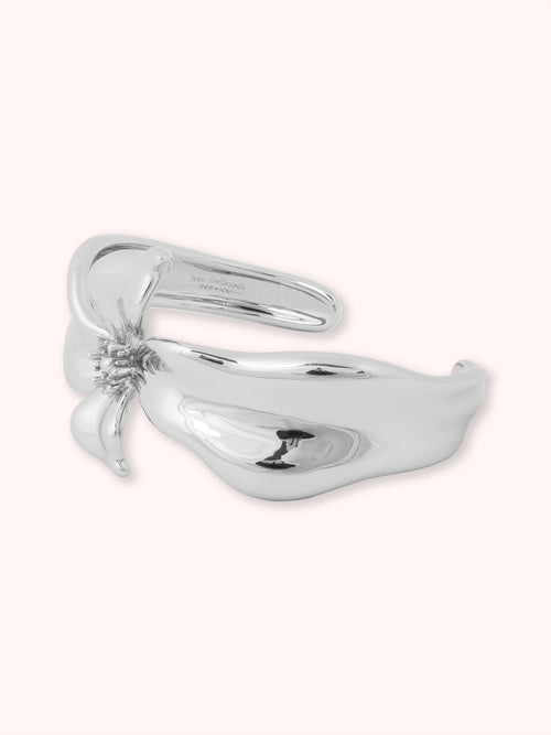 FLOR DE ALMENDRO BRAZALETE PLATEADO