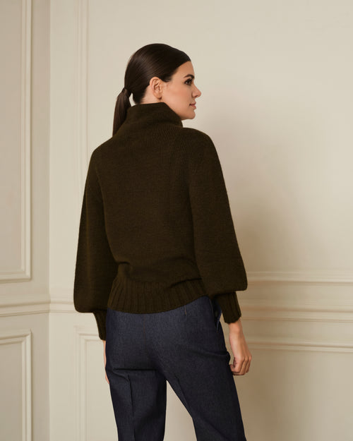 SUÉTER DE PUNTO CON CUELLO ALTO VERDE