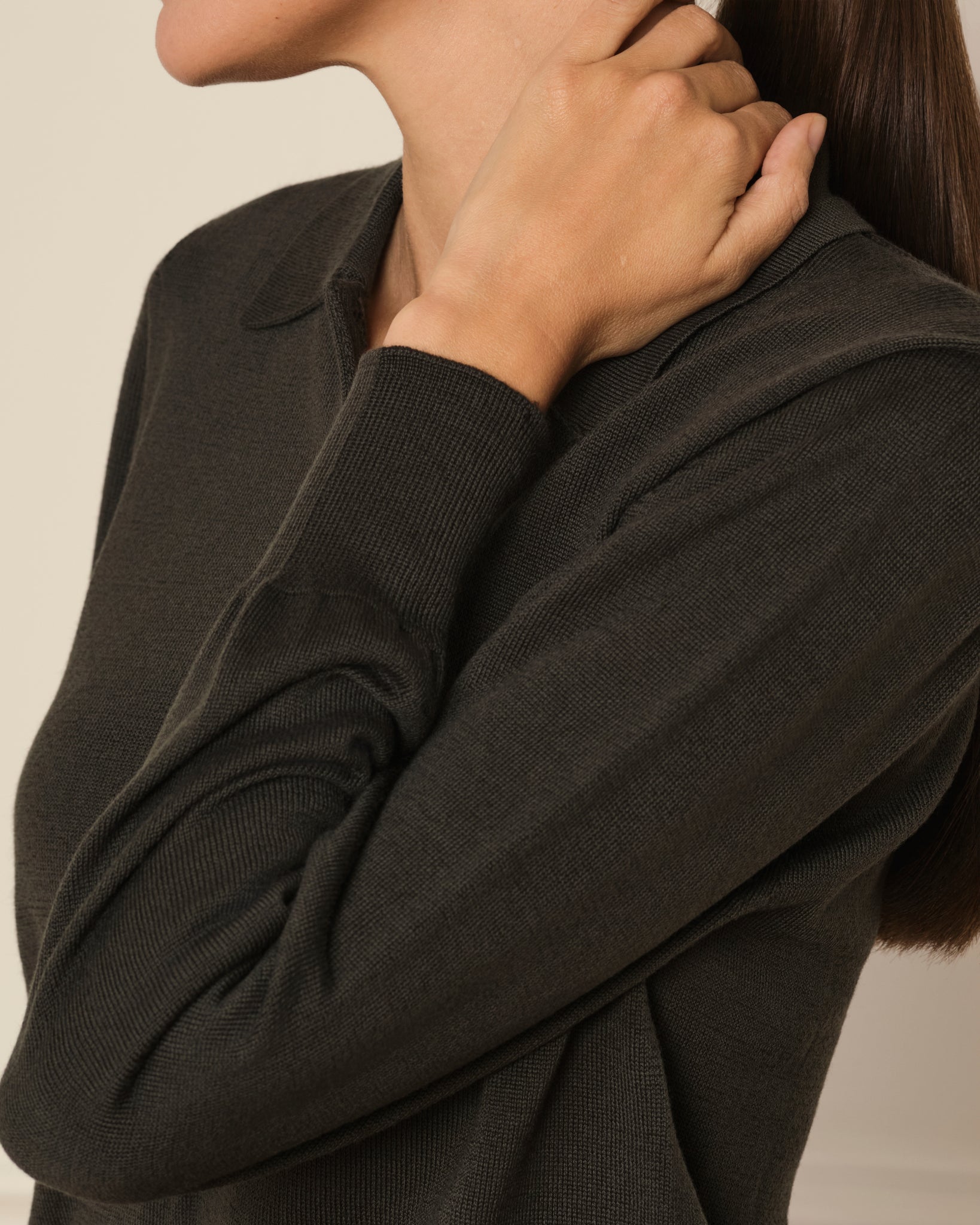 JERSEY CUELLO POLO VERDE MILITAR