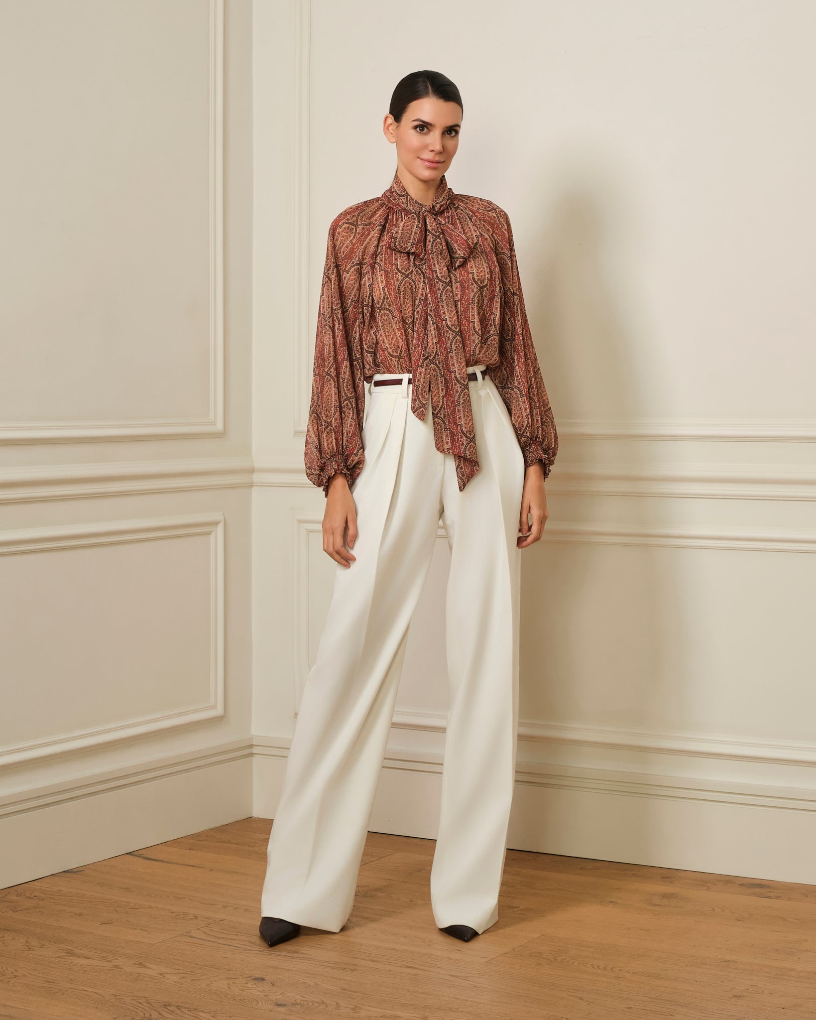 BLUSA LAZADA CON ESTAMPADO ROJO