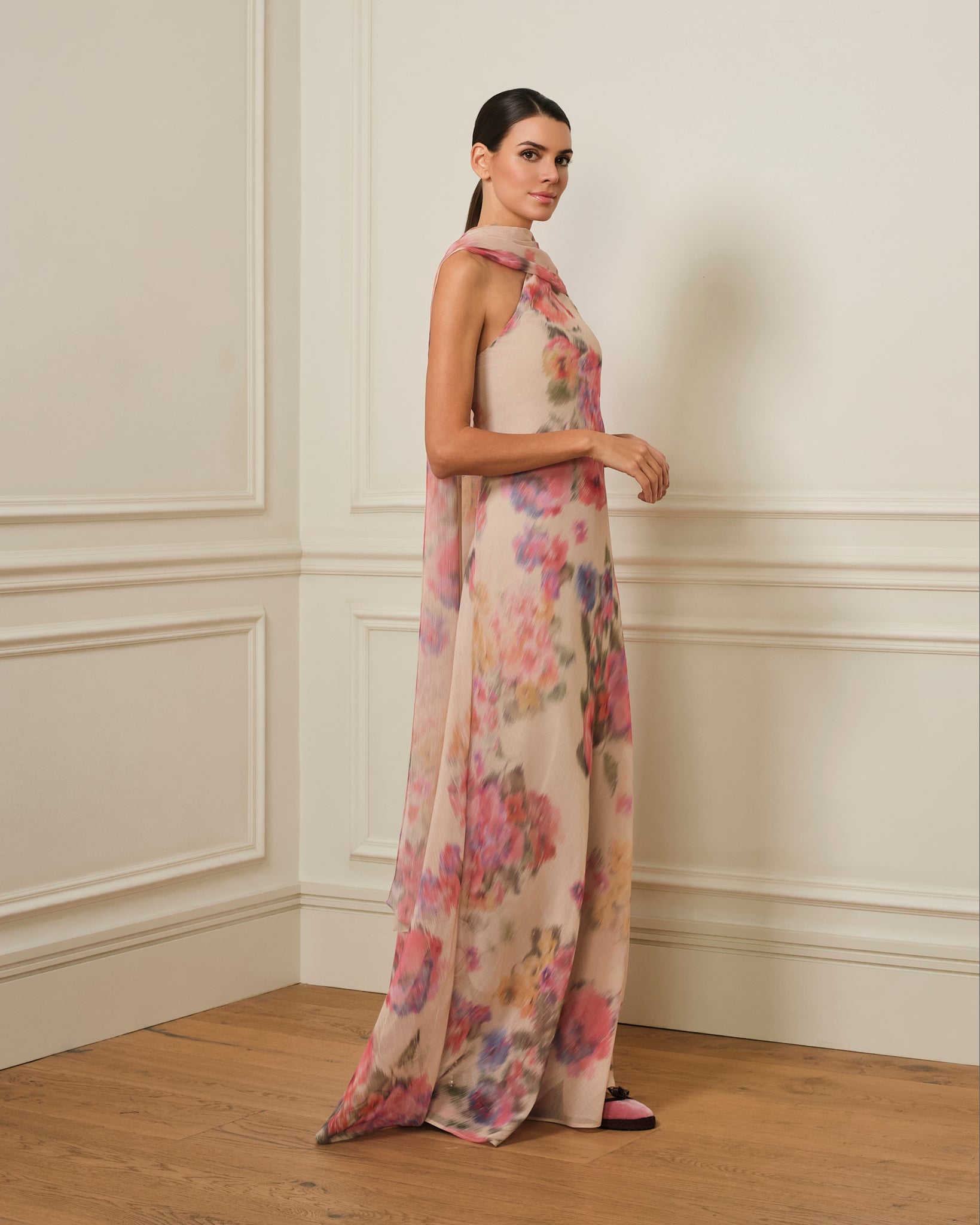 VESTIDO ASIMETRICO DE GASA CON ESTAMPADO FLORAL
