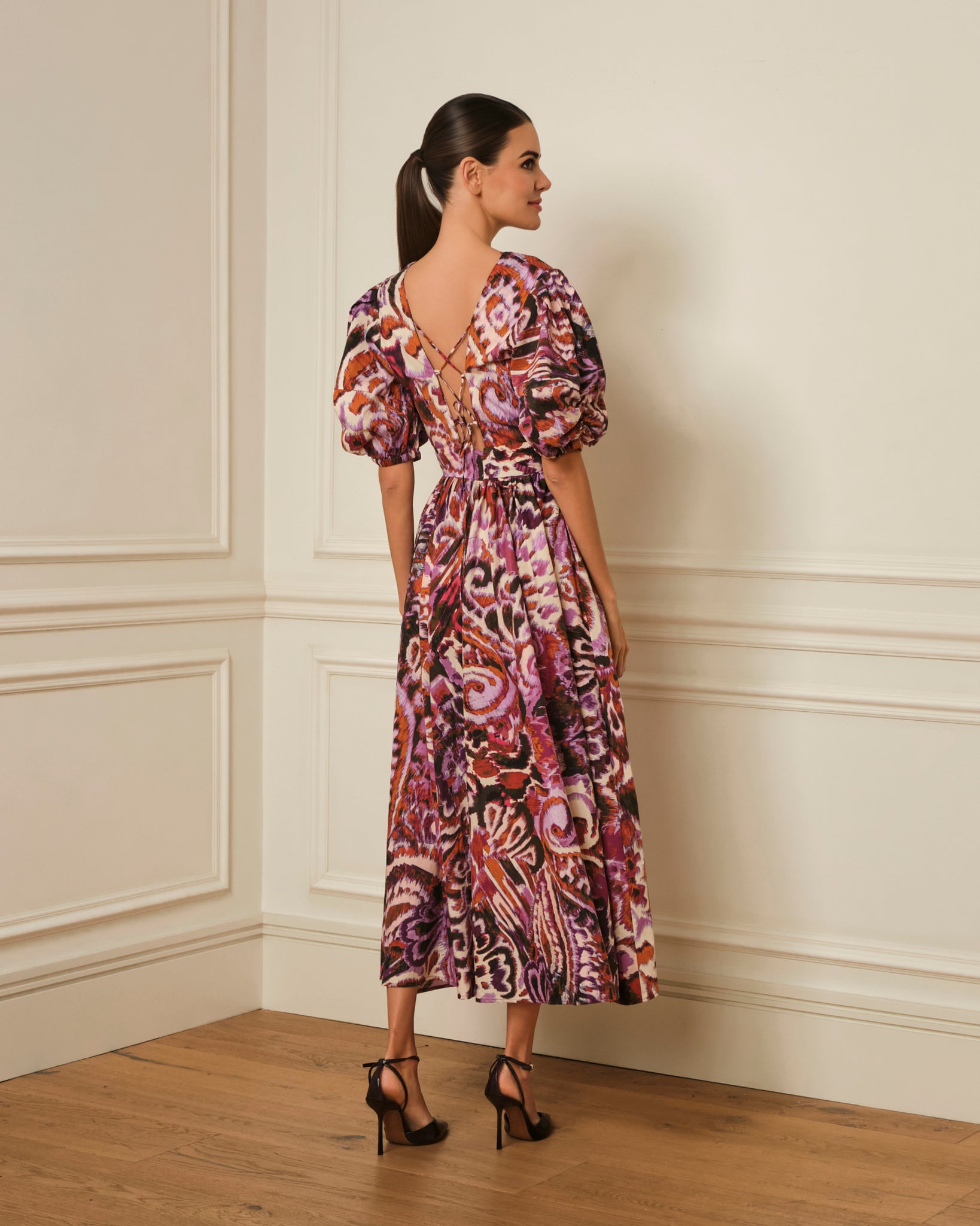 VESTIDO MIDI ESTAMPADO CON MANGA GLOBO