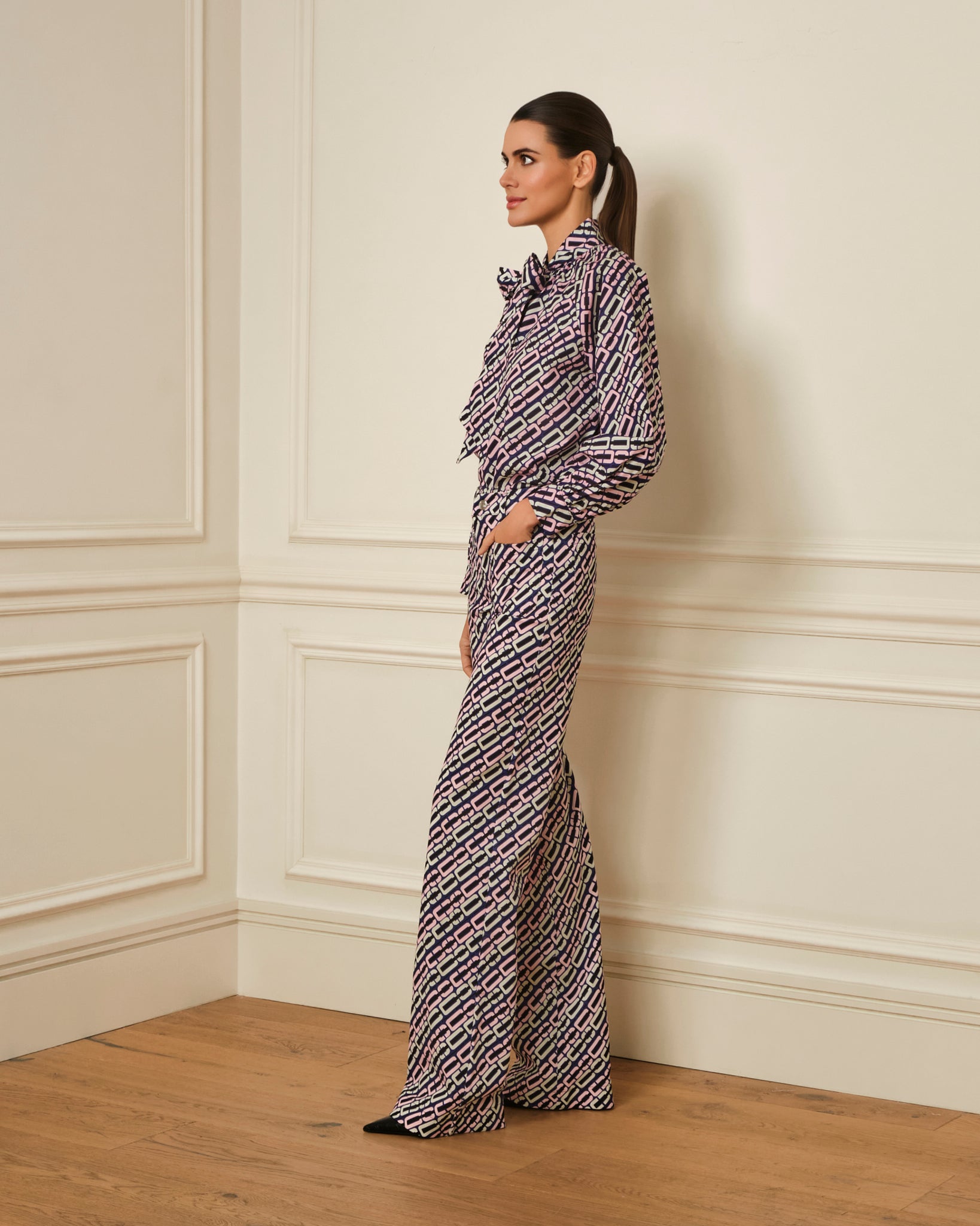 BLUSA MANGA ABULLONADA CON ESTAMPADO