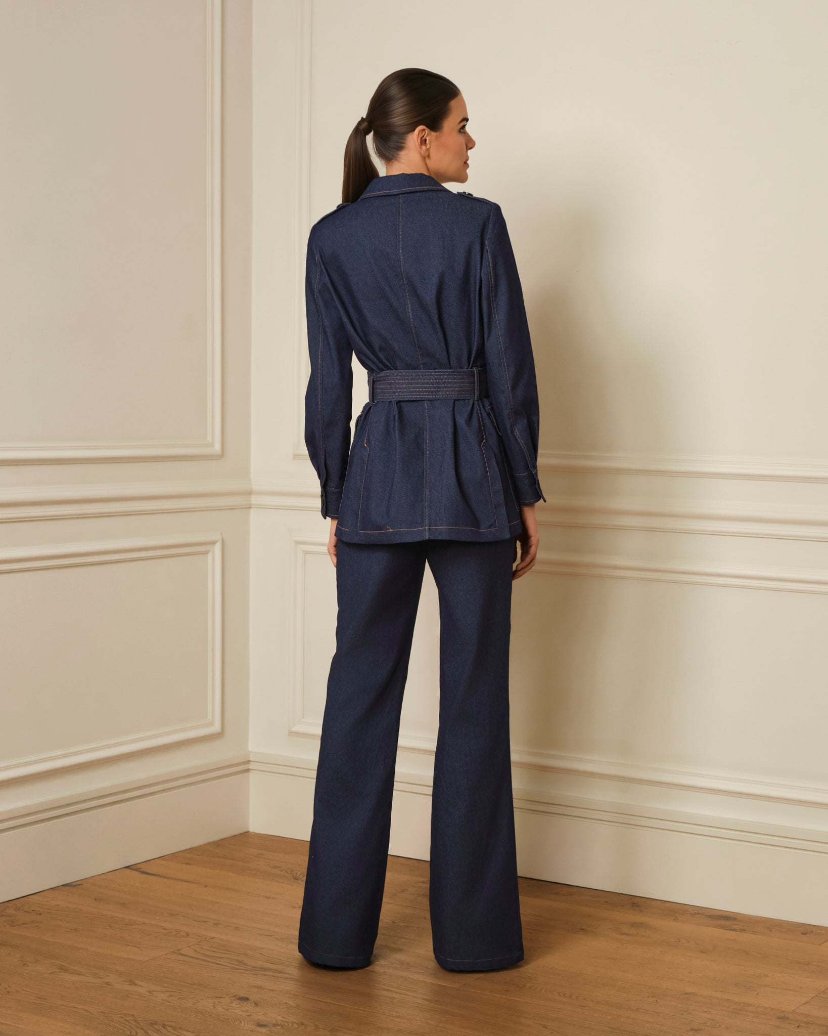 BLAZER SAHARIANA CON COSTURAS VISTAS DENIM