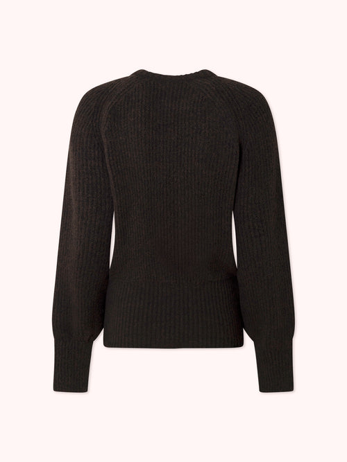 SUÉTER DE PUNTO CANALÉ CON MANGA ABULLONADA MARRÓN