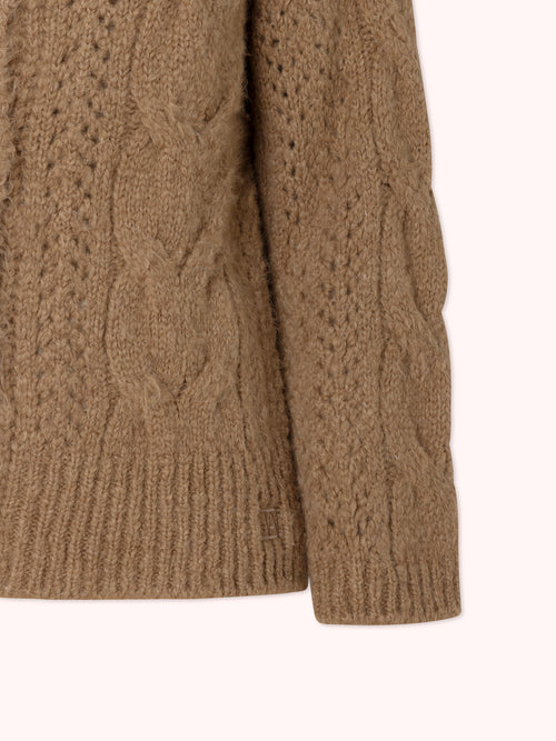 CÁRDIGAN DE PUNTO TRENZADO CAMEL