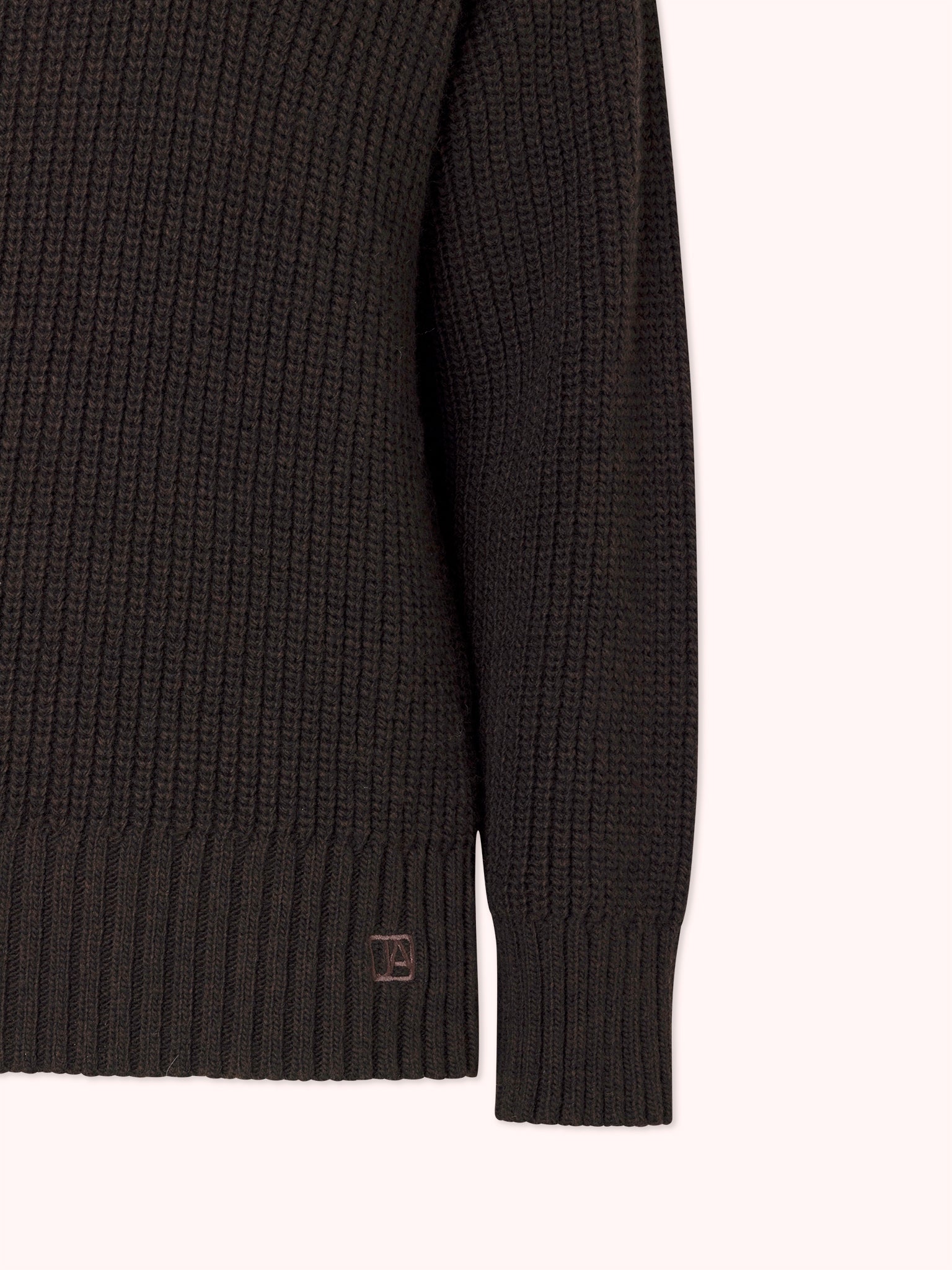 SUÉTER DE PUNTO CON CUELLO CHIMENEA MARRÓN