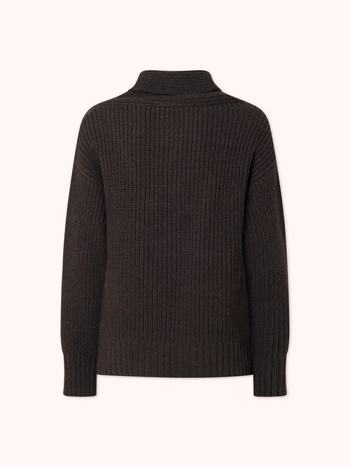 SUÉTER DE PUNTO CON CUELLO CHIMENEA MARRÓN