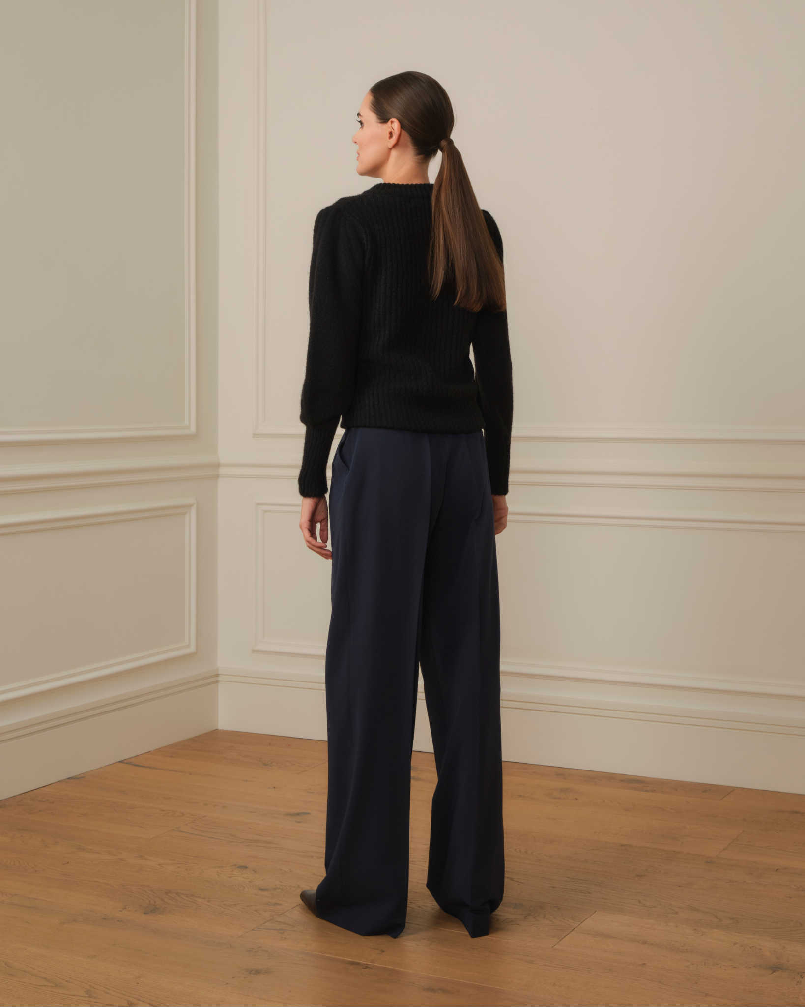 SUÉTER DE PUNTO CON MANGA ABULLONADA FRUNCIDA NEGRO