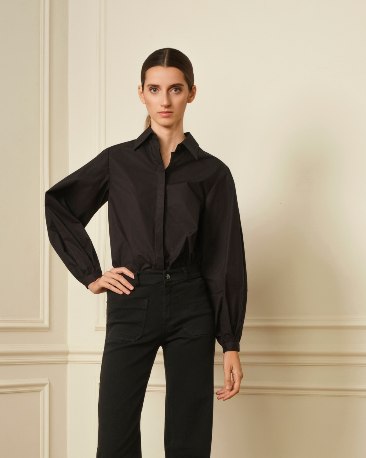 CAMISA MANGA ABULLONADA NEGRO