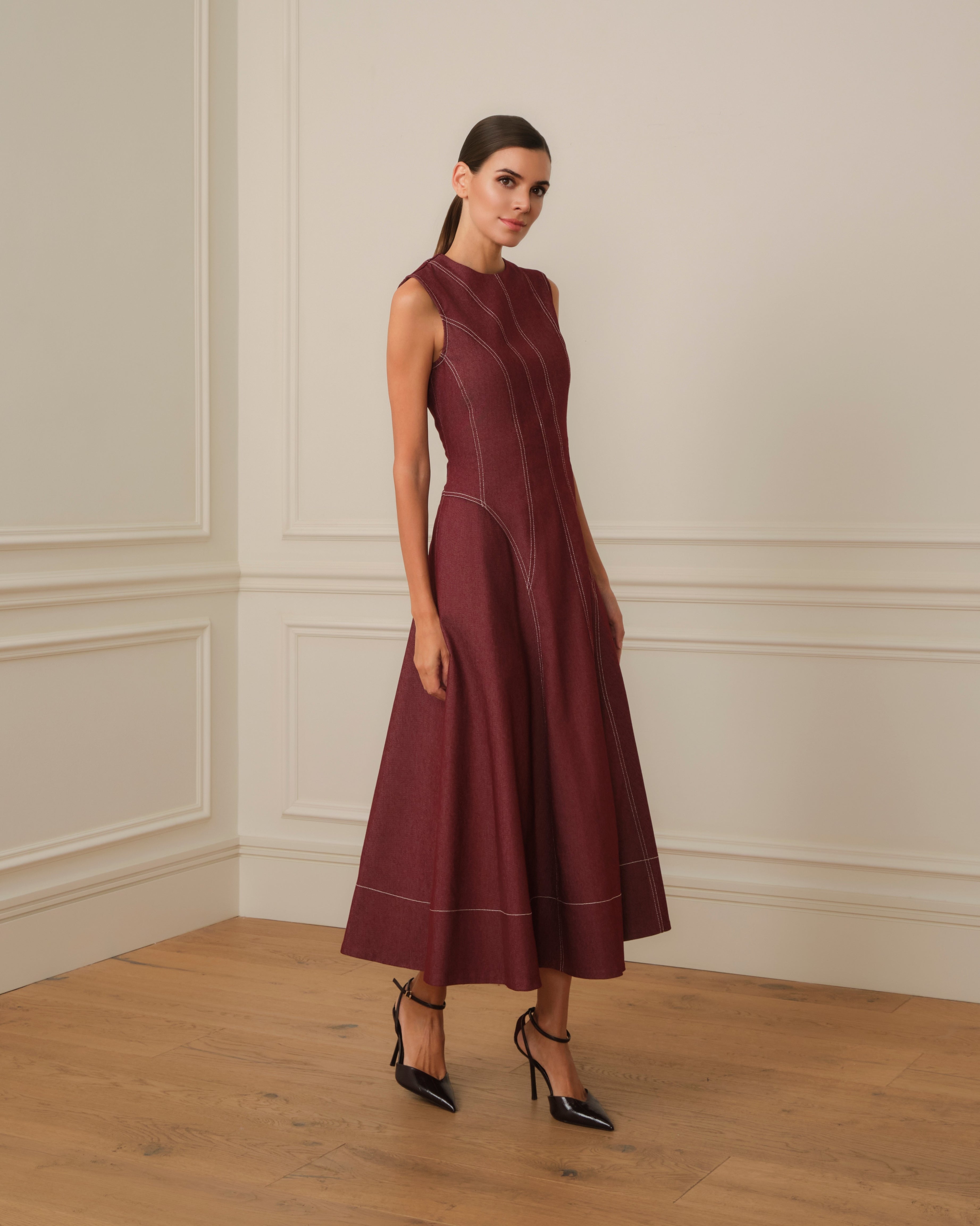 PREVENTA VESTIDO MIDI DENIM CON COSTURAS VISTAS GRANATE