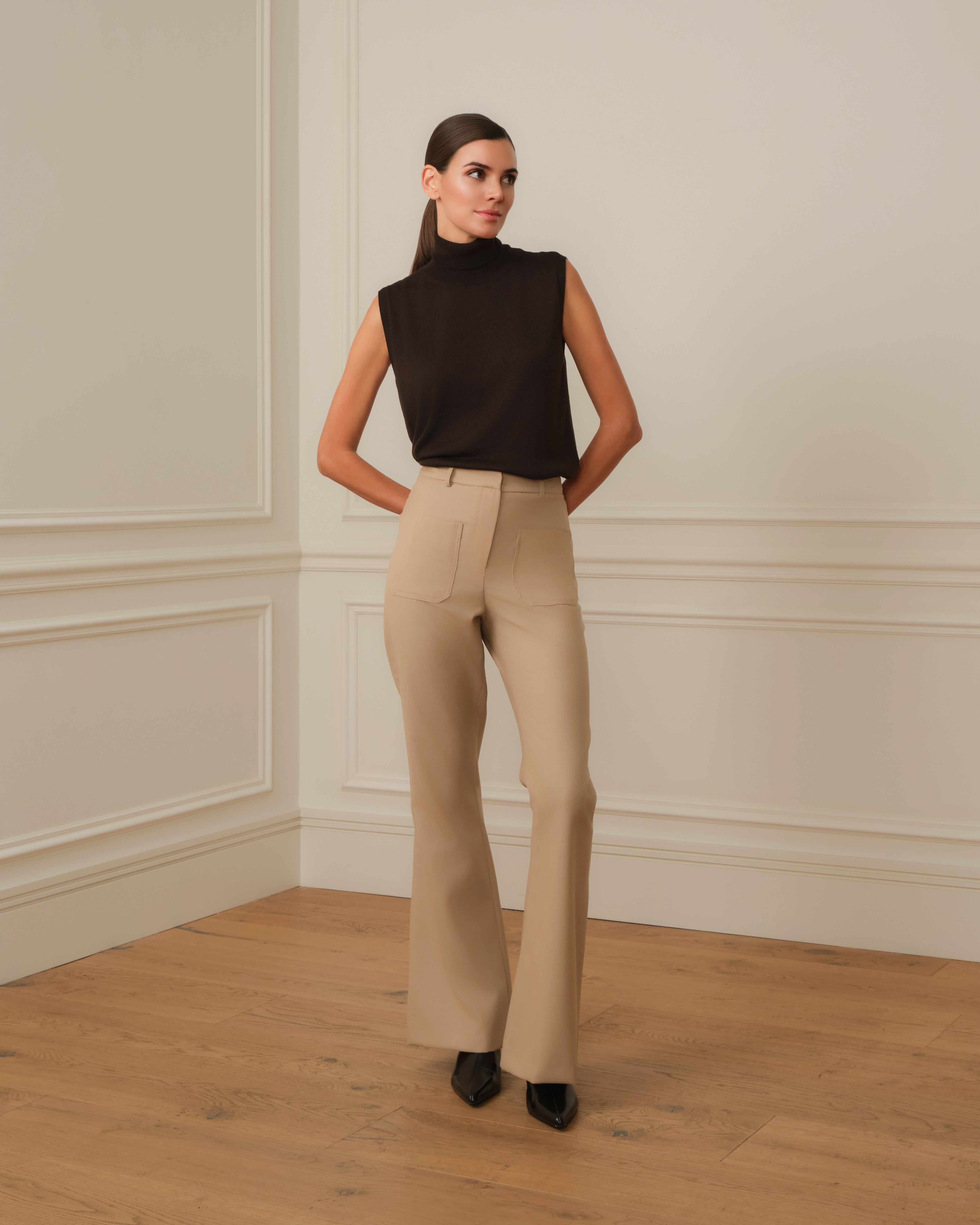 PANTALÓN FLARE BEIGE