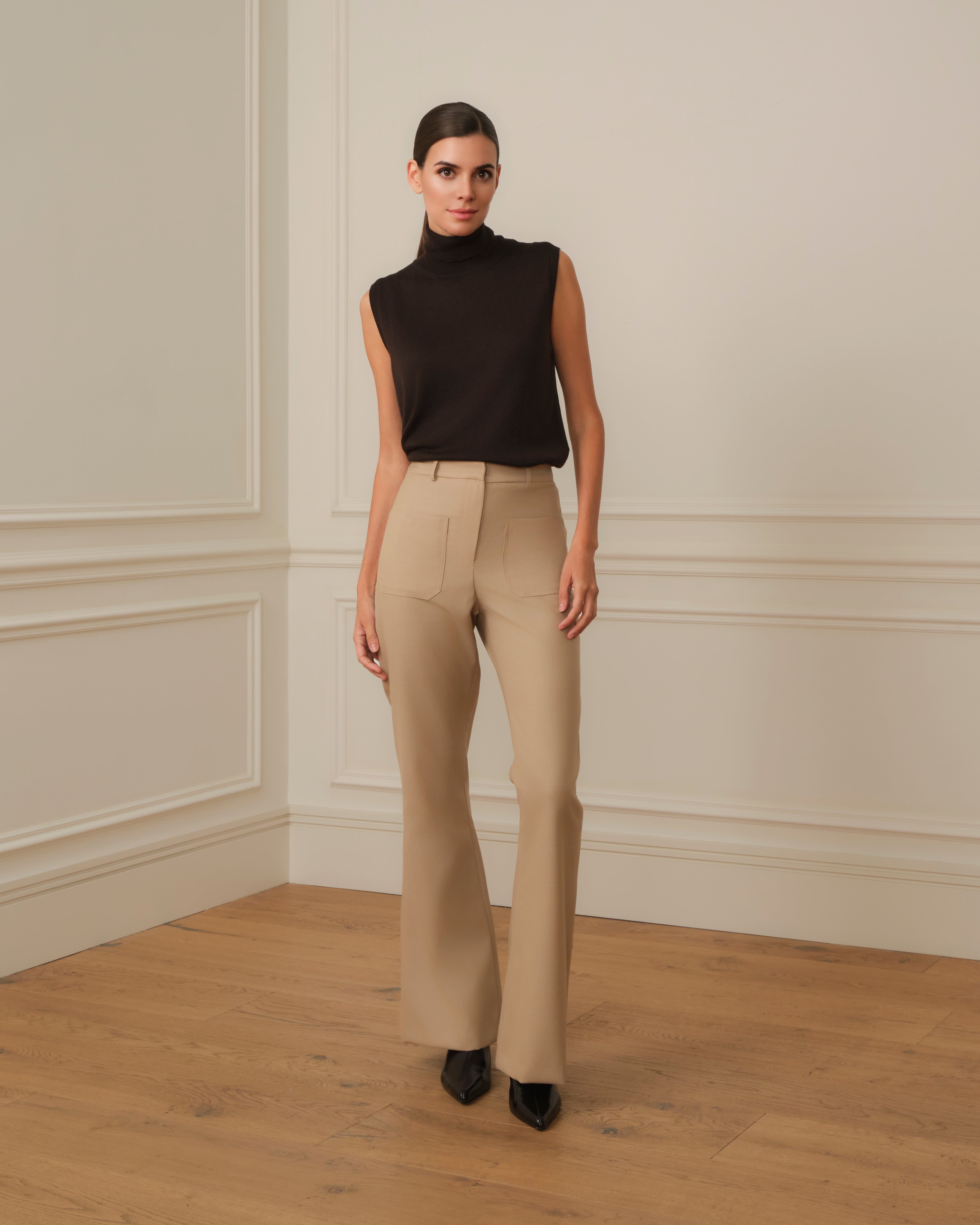 PANTALÓN FLARE BEIGE