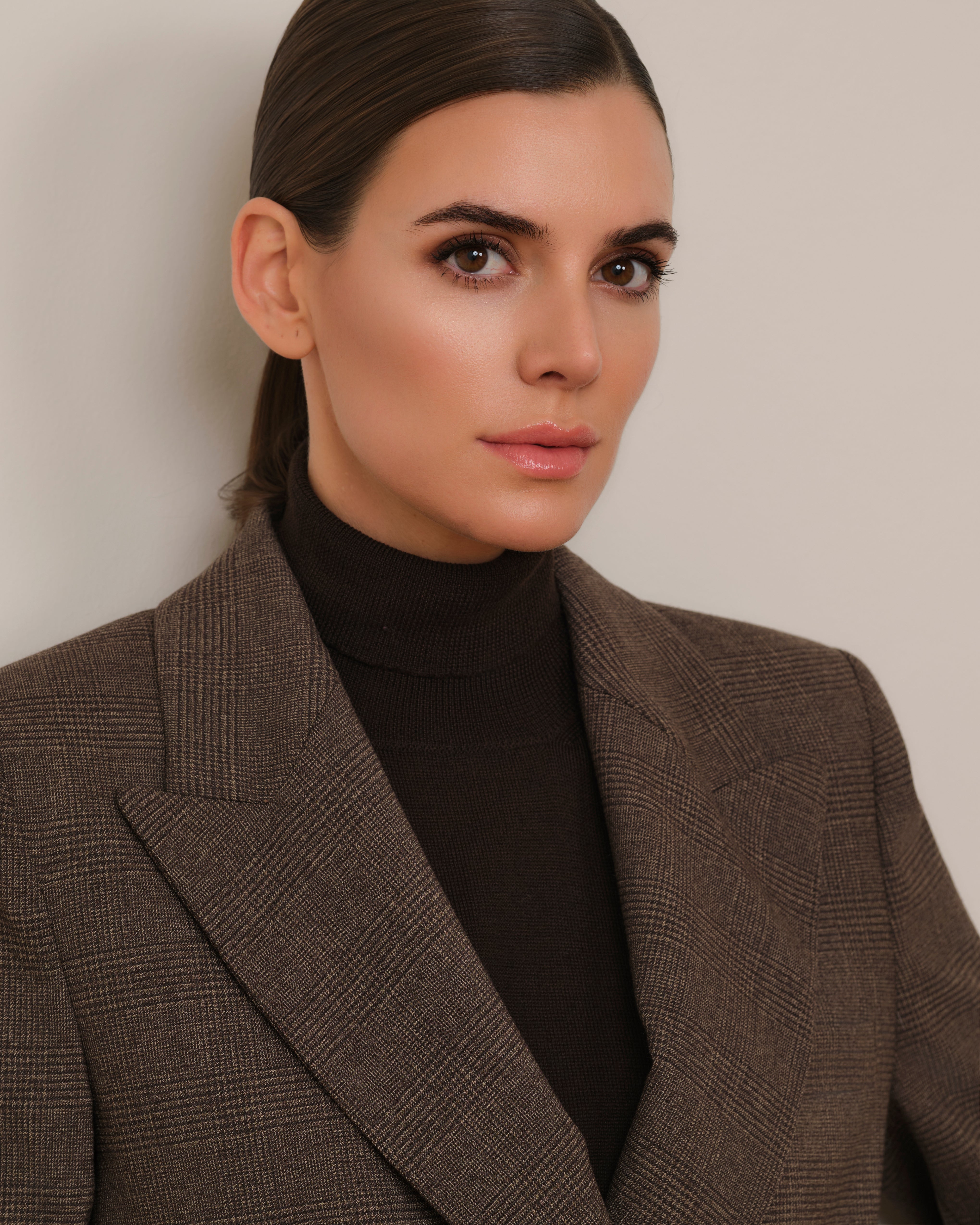 BLAZER CRUZADA DE CUADROS MARRÓN