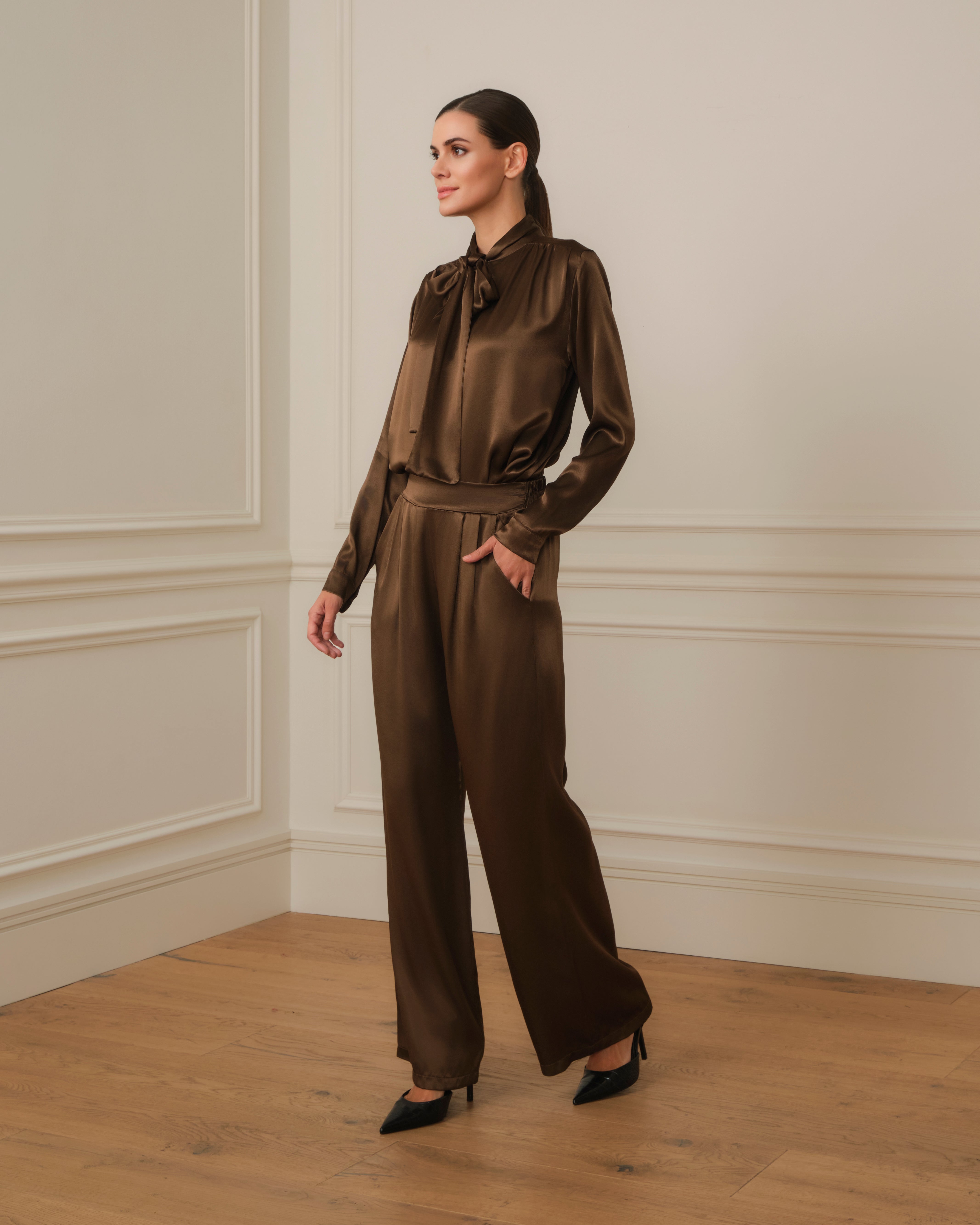 PANTALÓN SATINADO PALAZZO MARRÓN