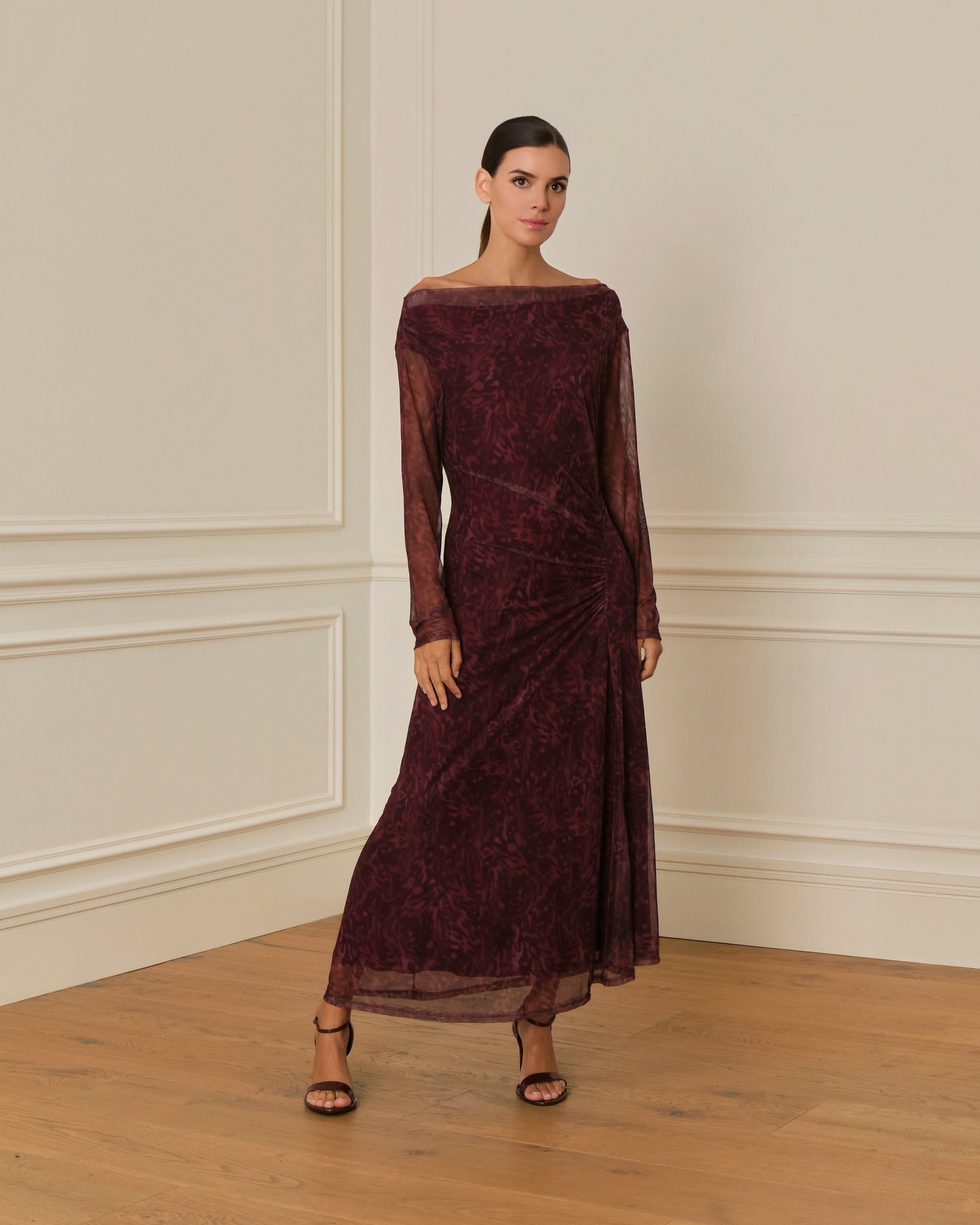VESTIDO MANGA LARGA DRAPEADO CON ESTAMPADO MORADO