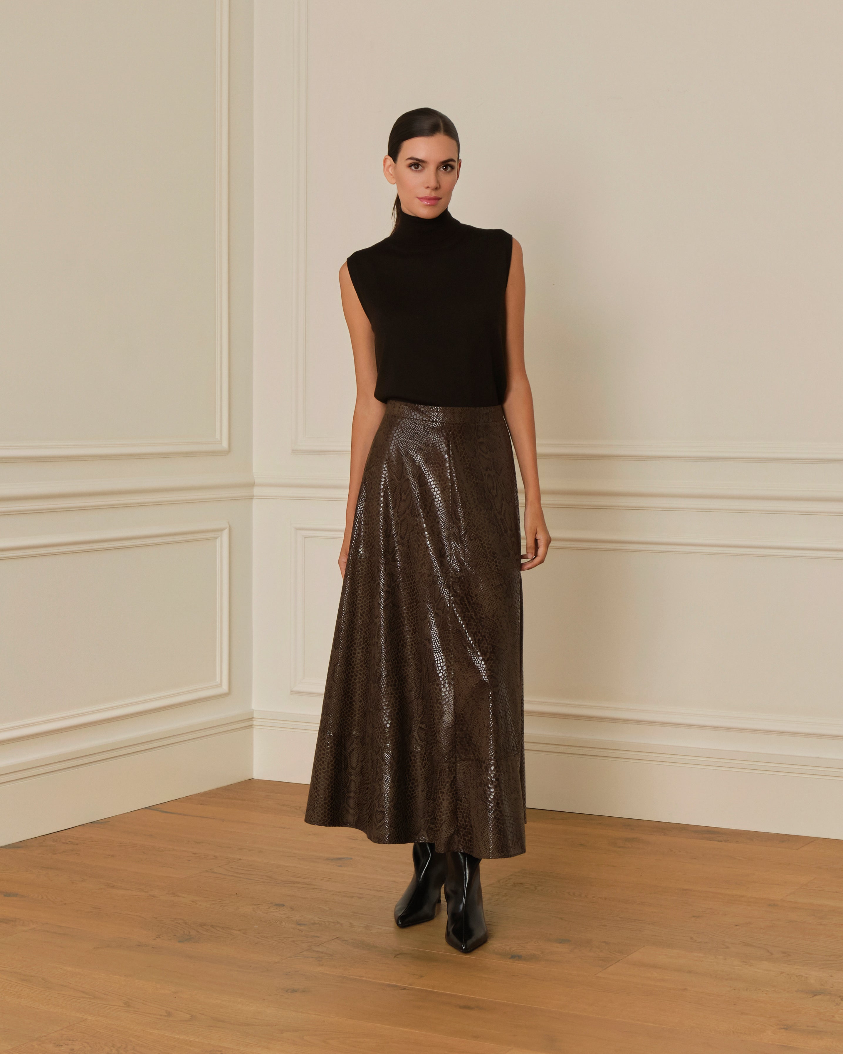 FALDA MIDI EFECTO PIEL DE PITÓN