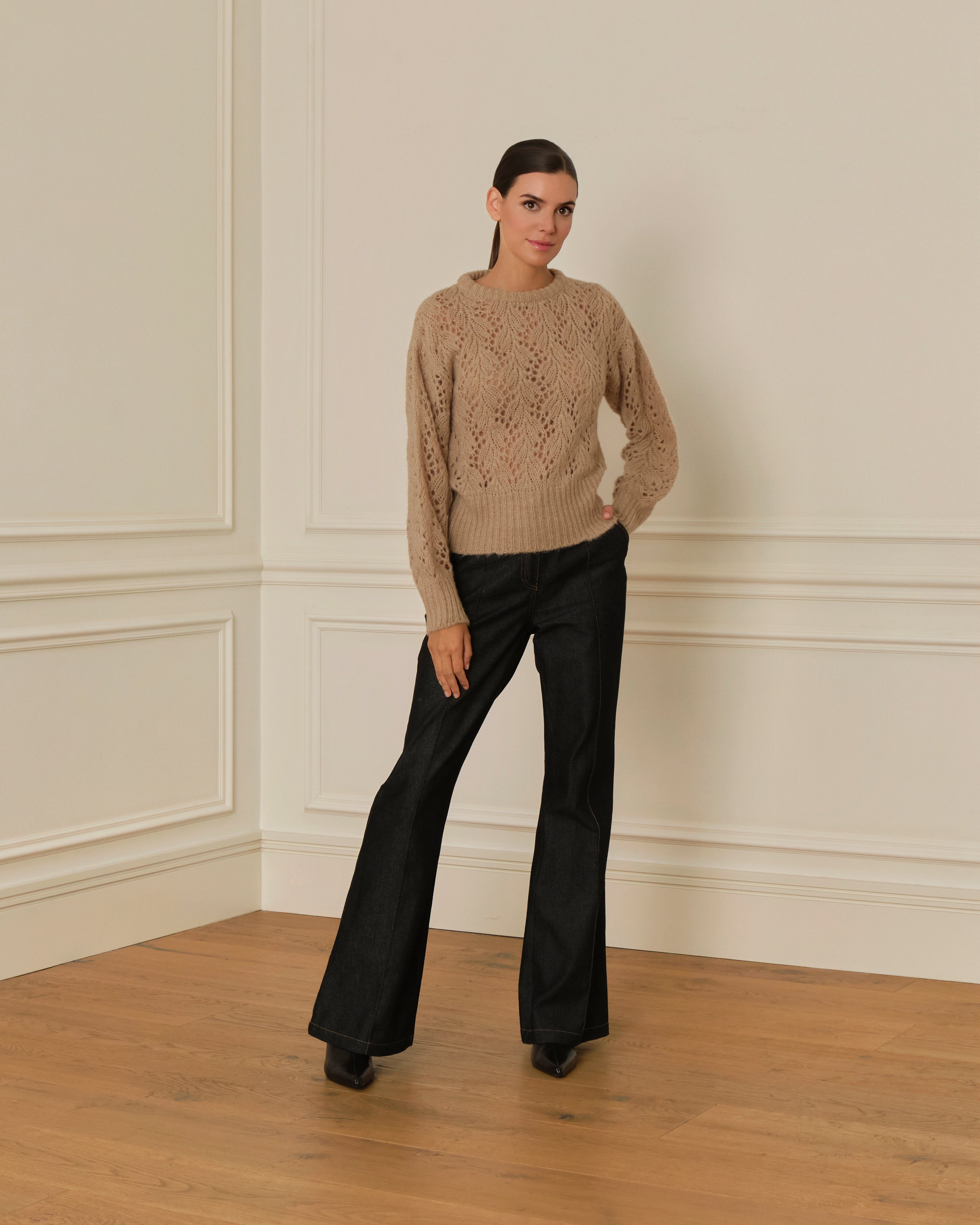 PRE-ORDER SUÉTER DE PUNTO CALADO CAMEL