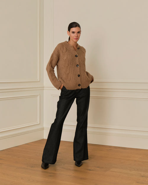 CÁRDIGAN DE PUNTO TRENZADO CAMEL