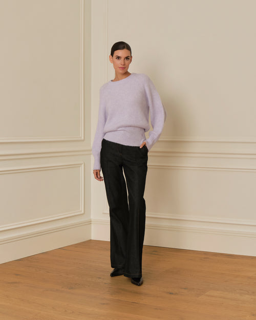 SUÉTER DE PUNTO CANALÉ CON MANGA ABULLONADA LAVANDA