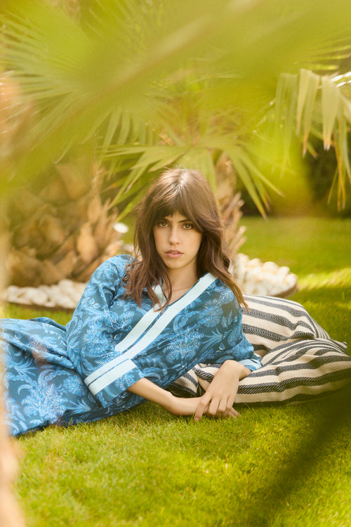 KAFTÁN CORTO TOILE DE JOUY AZUL CLAIRE