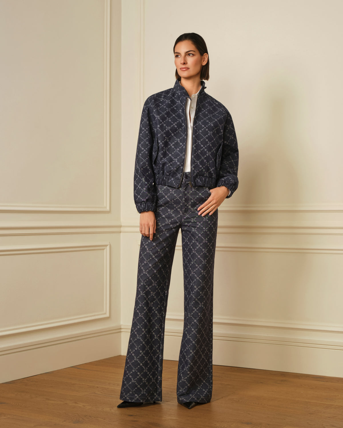 PANTALÓN RECTO FLORAL DENIM