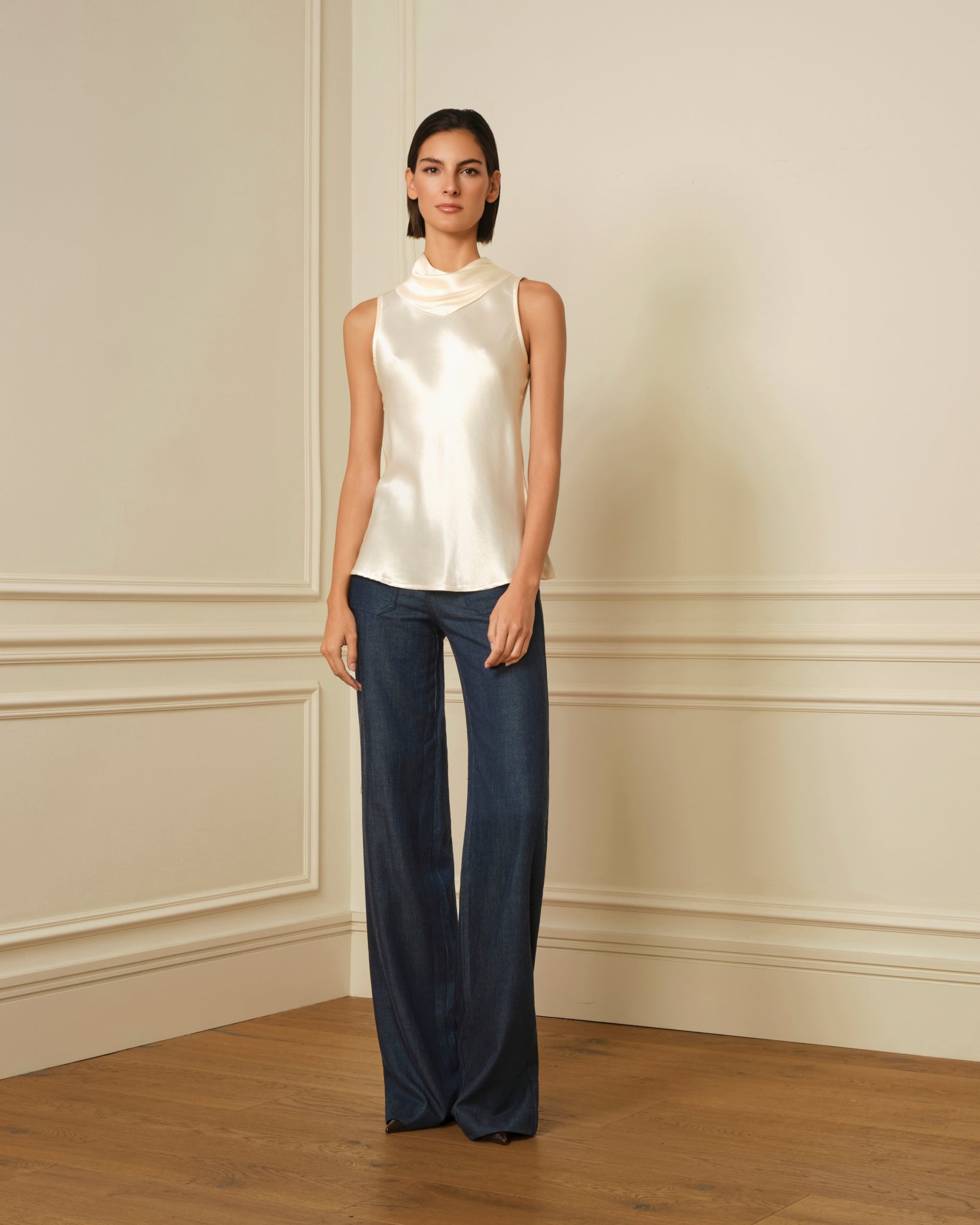 TOP SATINADO CON PAÑUELO CRUDO
