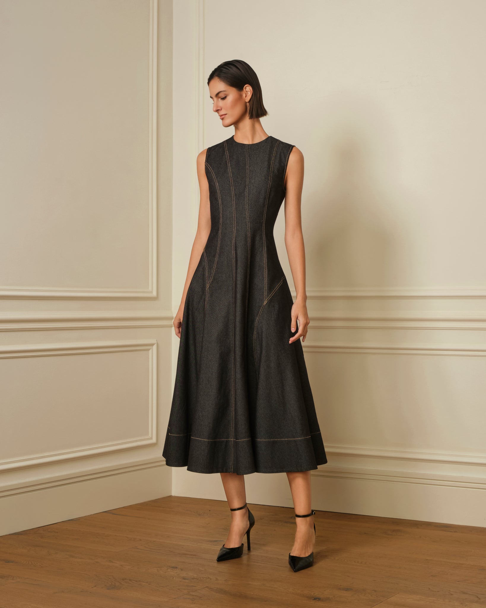 VESTIDO MIDI DENIM CON COSTURAS VISTAS NEGRO