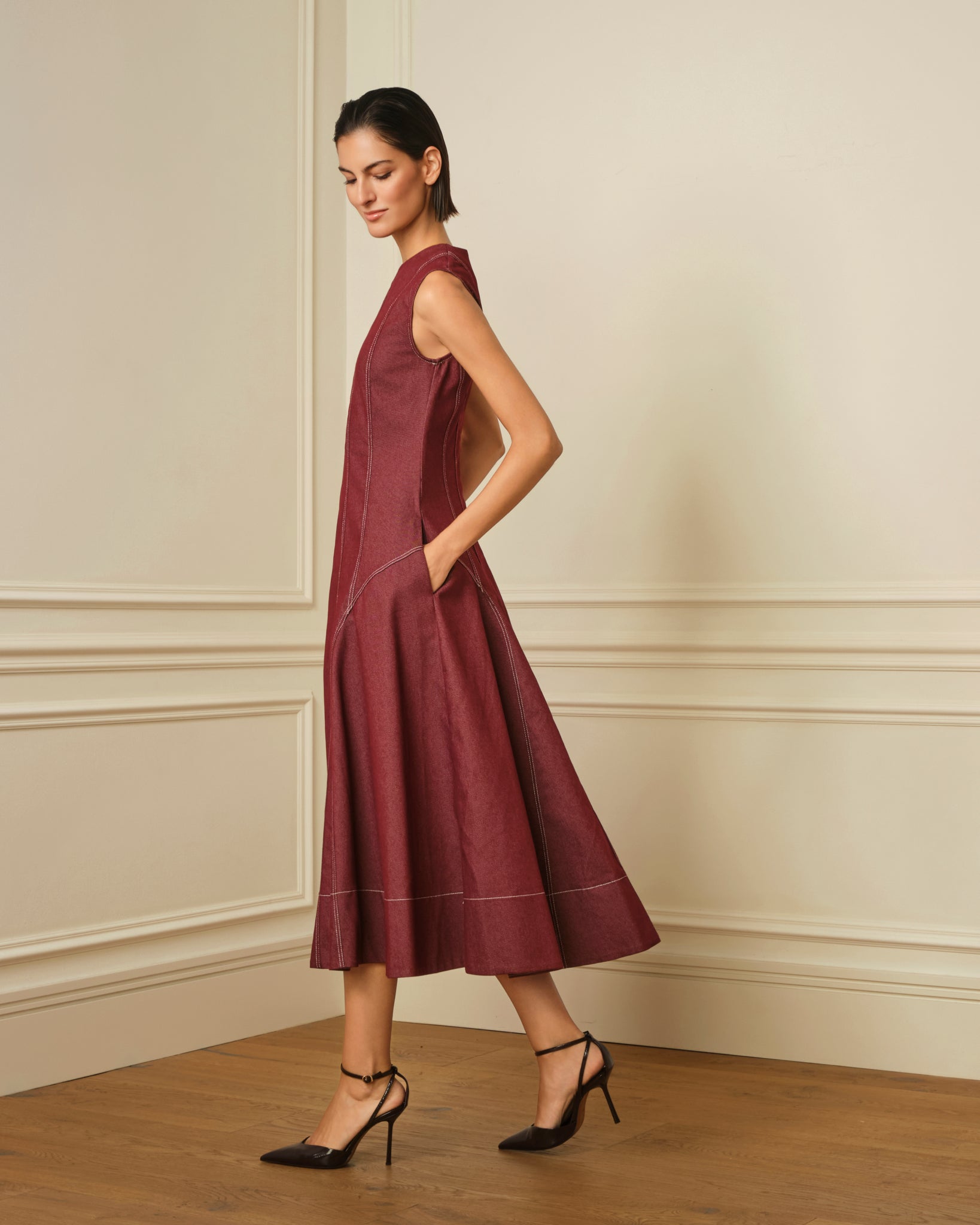 VESTIDO MIDI DENIM CON COSTURAS VISTAS GRANATE