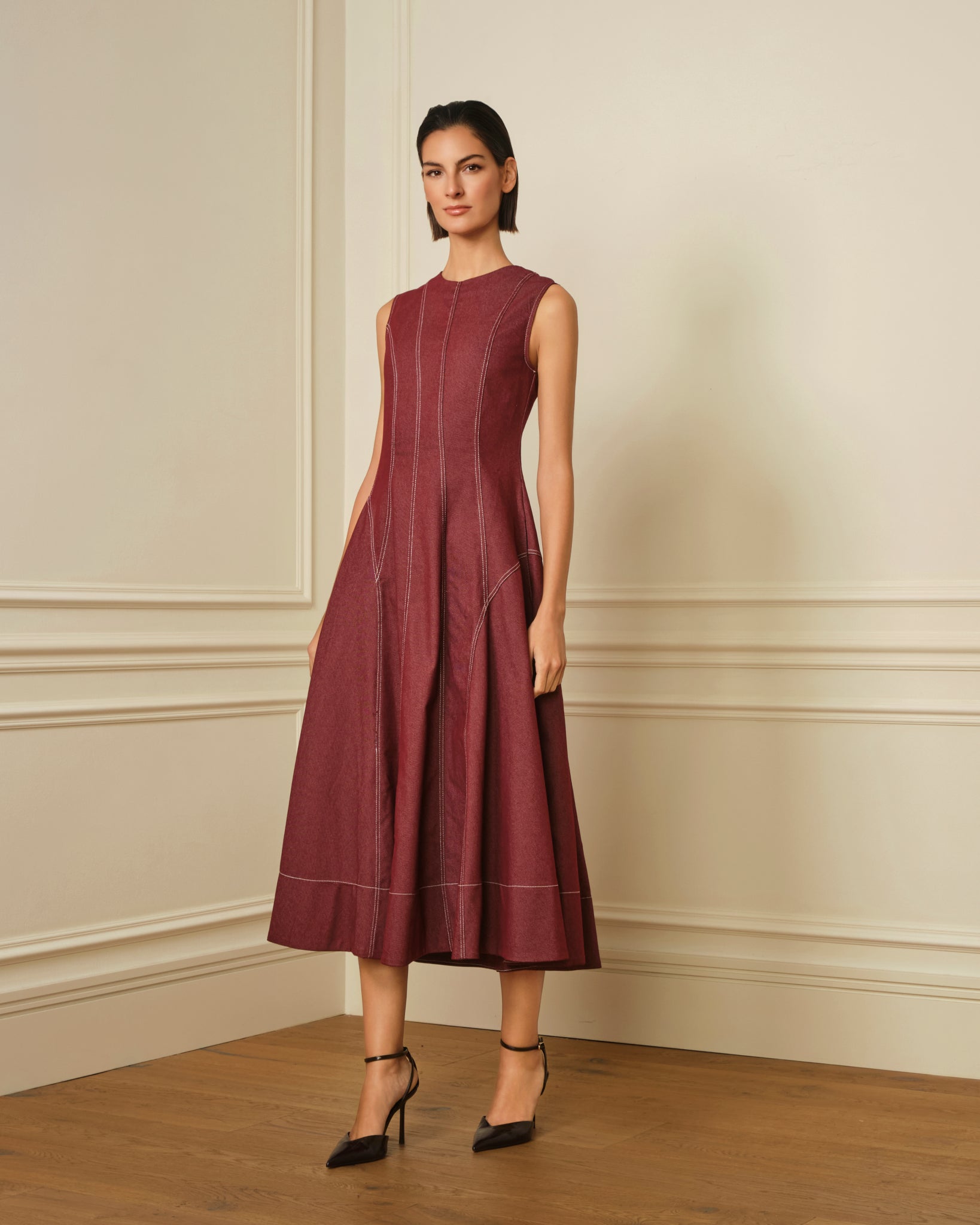 VESTIDO MIDI DENIM CON COSTURAS VISTAS GRANATE