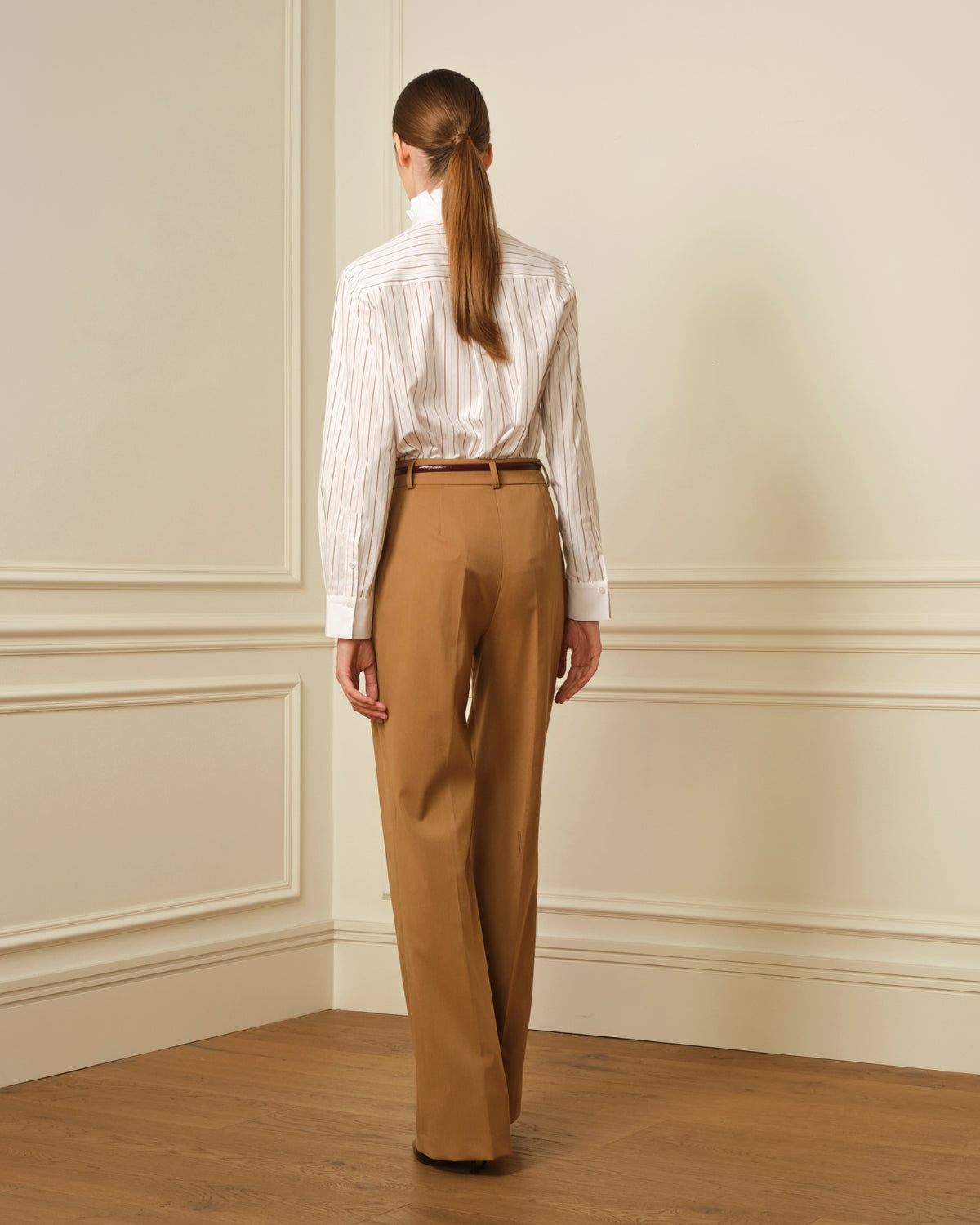 CAMISA DE RAYAS CON CUELLO VOLANTE