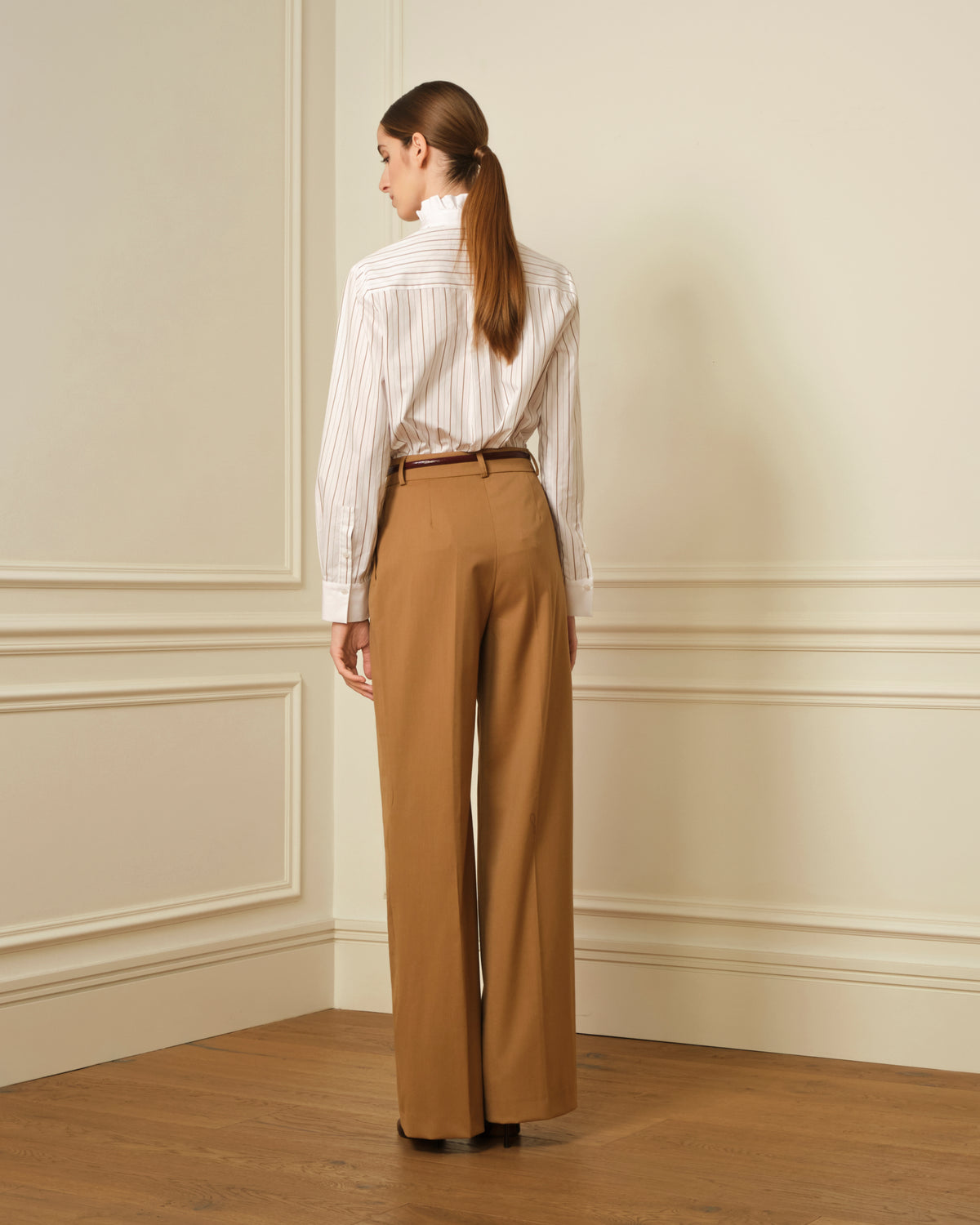 CAMISA DE RAYAS CON CUELLO VOLANTE