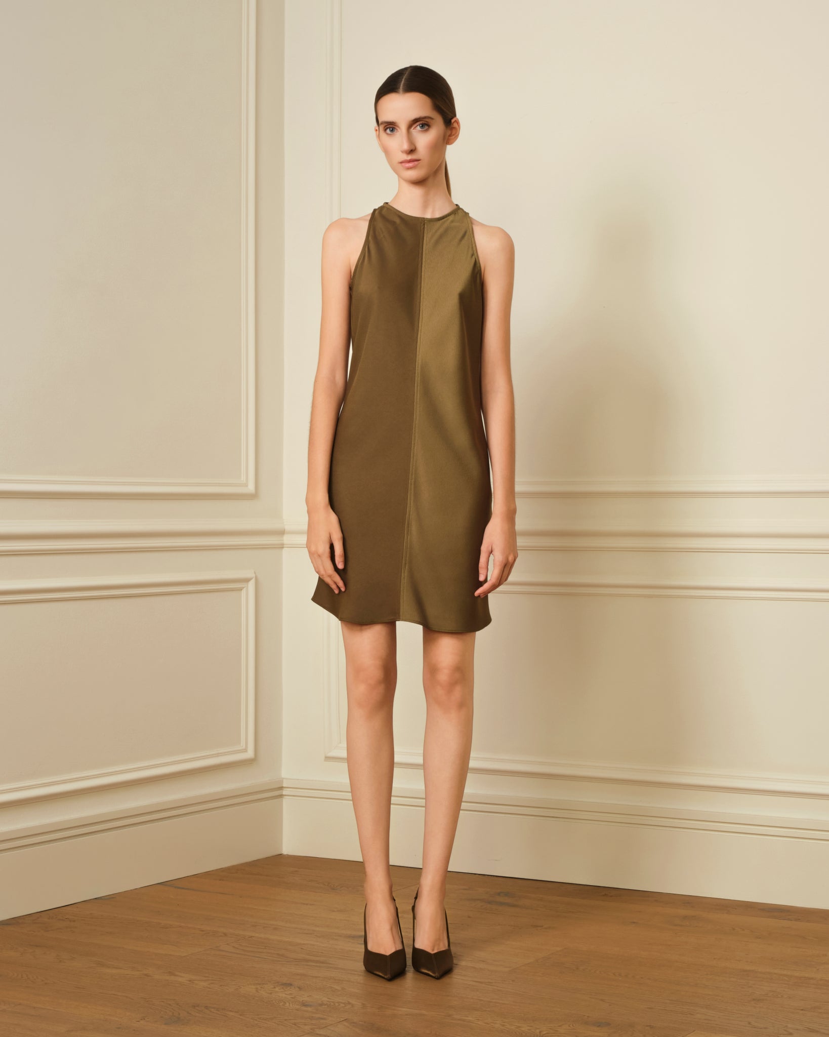 VESTIDO CORTO LENCERO VERDE