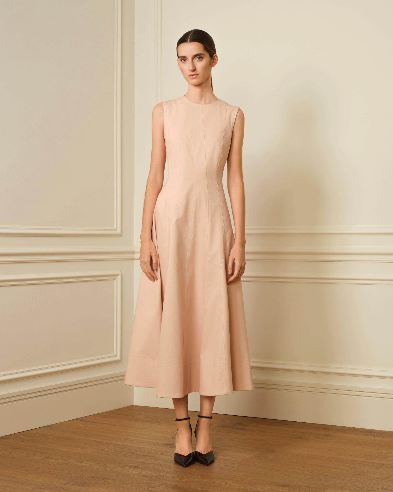 VESTIDO MIDI DENIM CON COSTURAS VISTAS ROSA