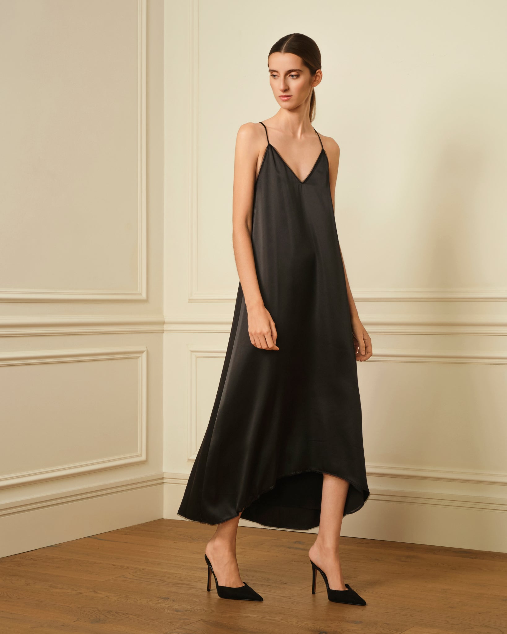 VESTIDO LENCERO NEGRO