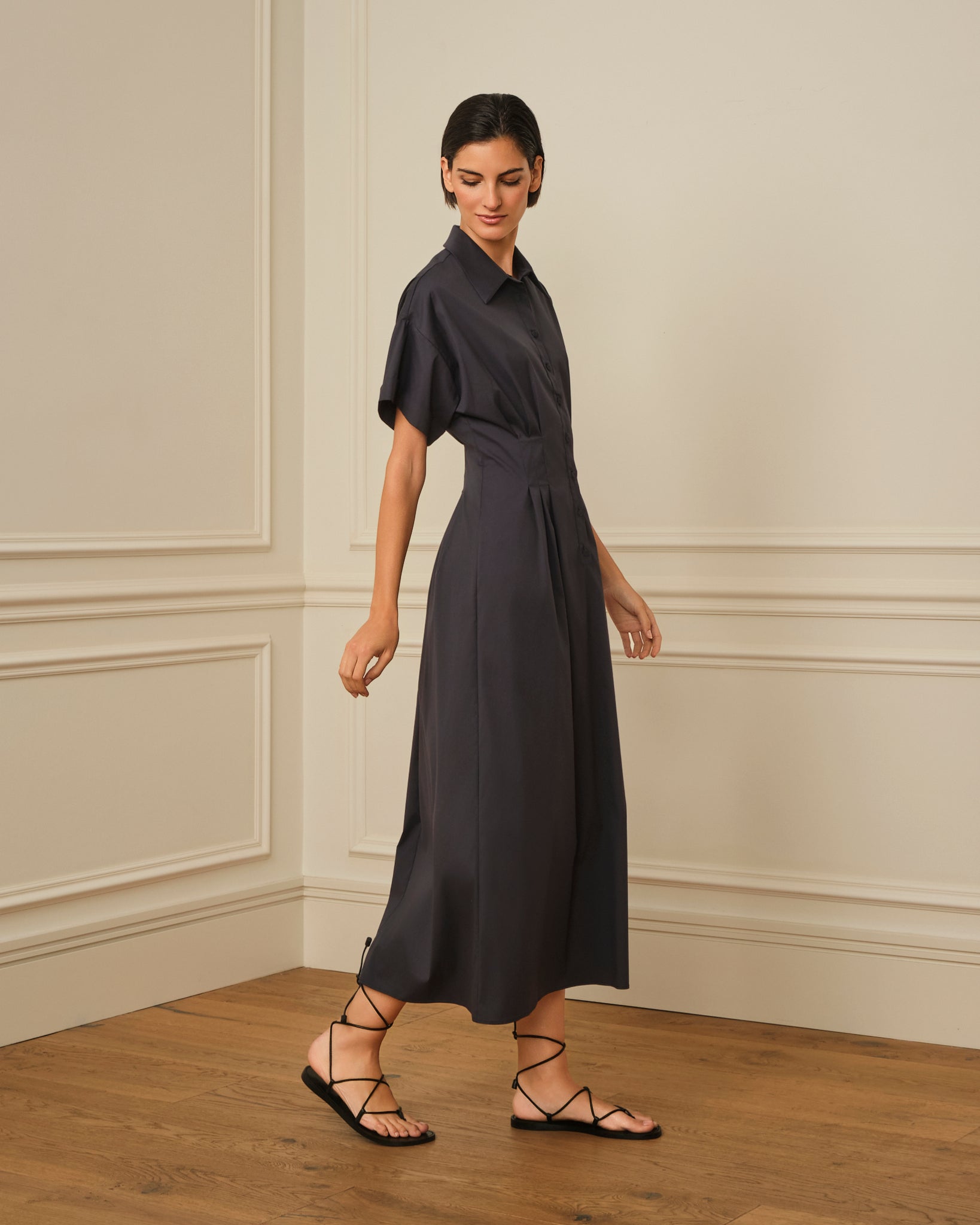 VESTIDO MIDI CAMISERO CON PINZAS