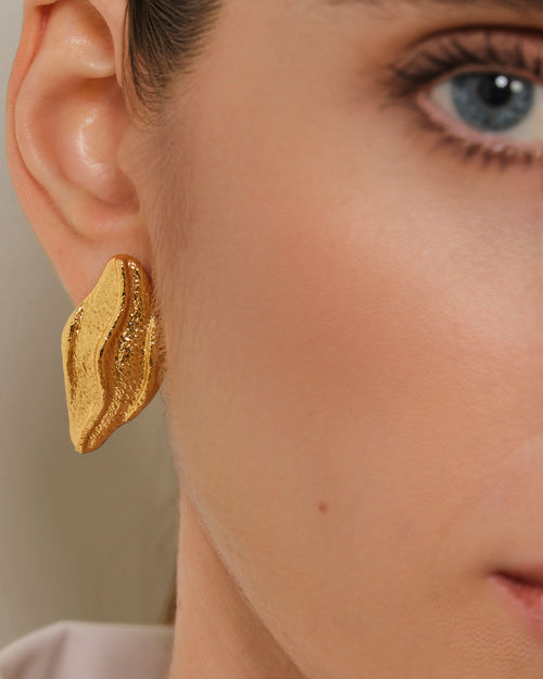 LEMON LEAF PENDIENTES GRANDES DORADOS