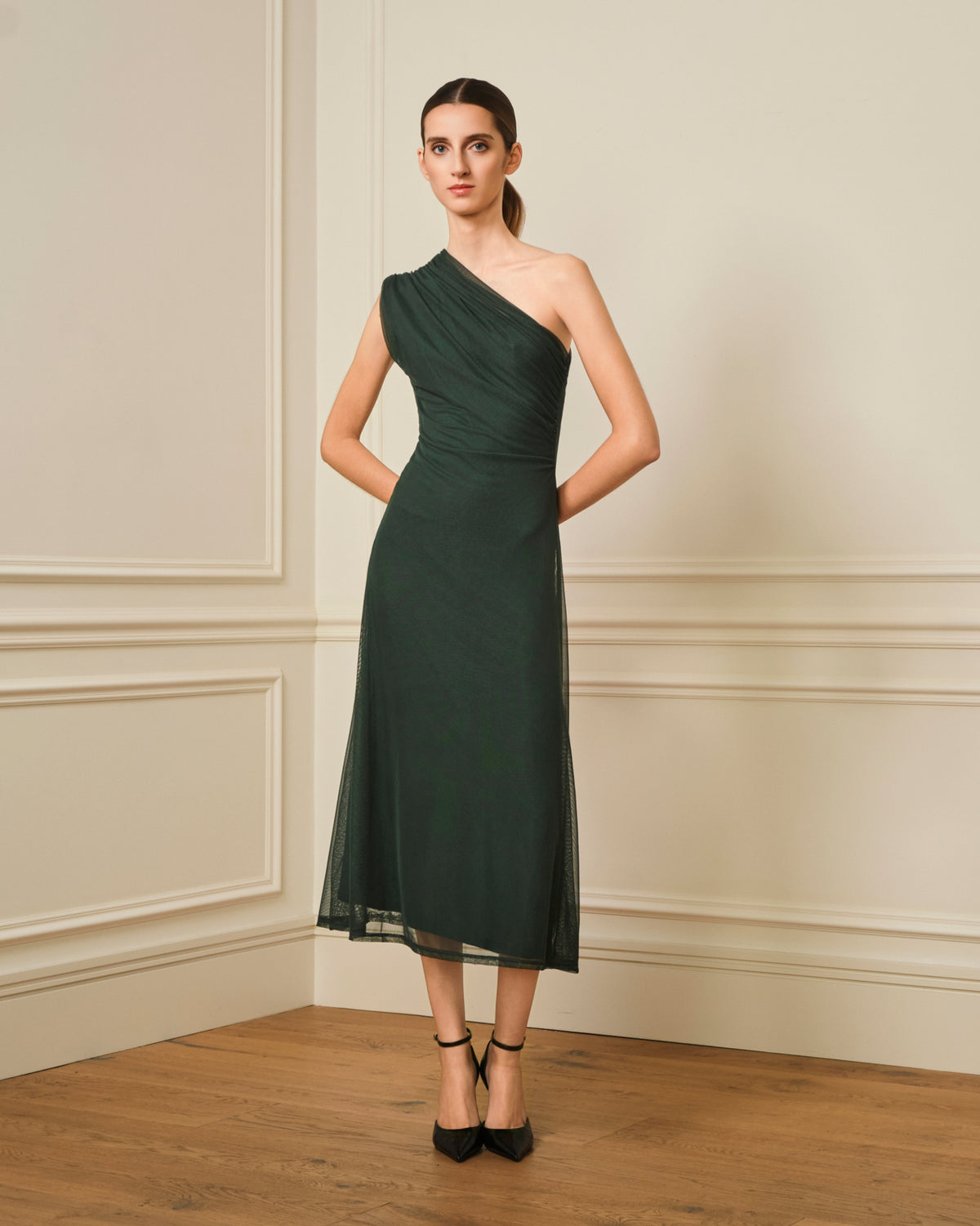 VESTIDO DE TUL ASIMÉTRICO VERDE
