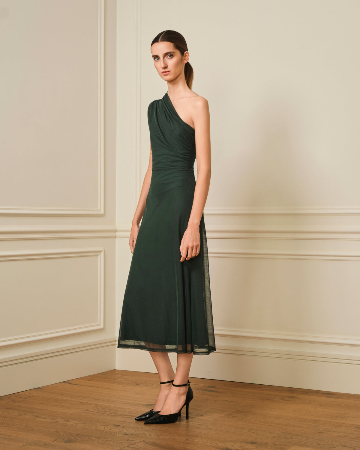 VESTIDO DE TUL ASIMÉTRICO VERDE