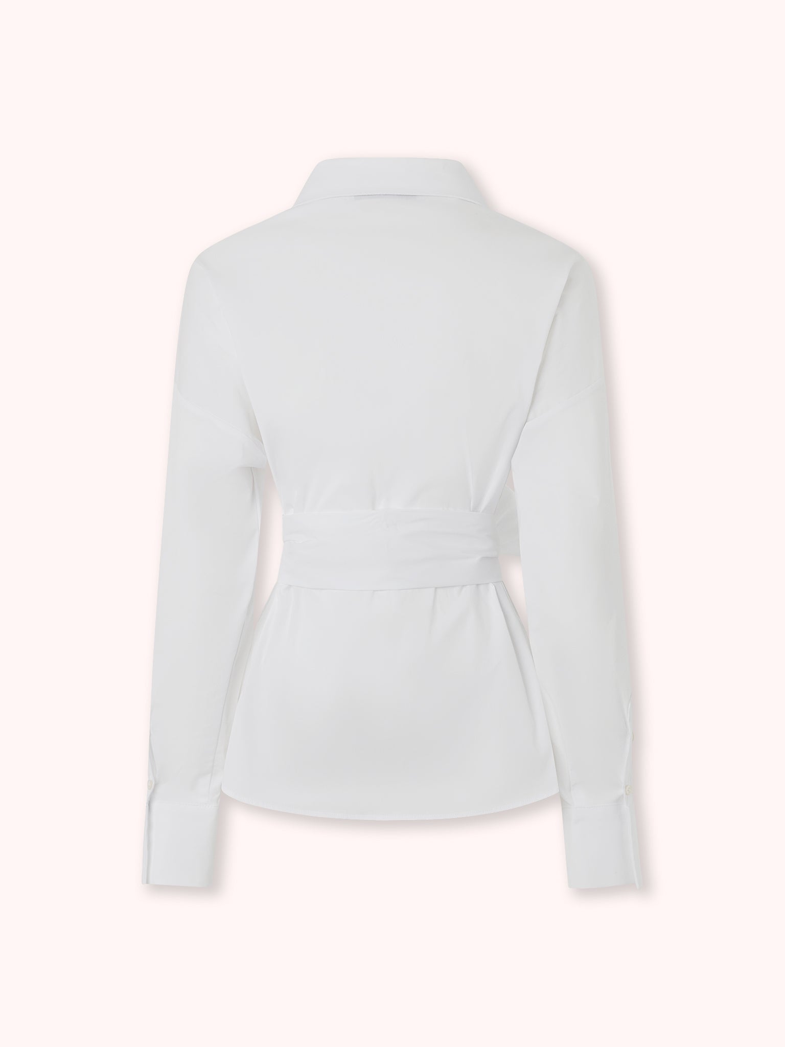 CAMISA CON CINTURÓN BLANCO